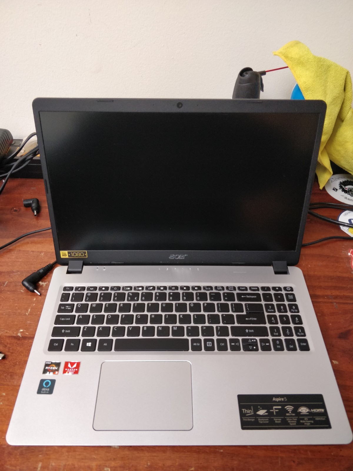 Acer Aspire A515-43-R19L AMD RYZEN 3 3200U@2.60GHz 8GB RAM NO DRIVE PARTS 8825