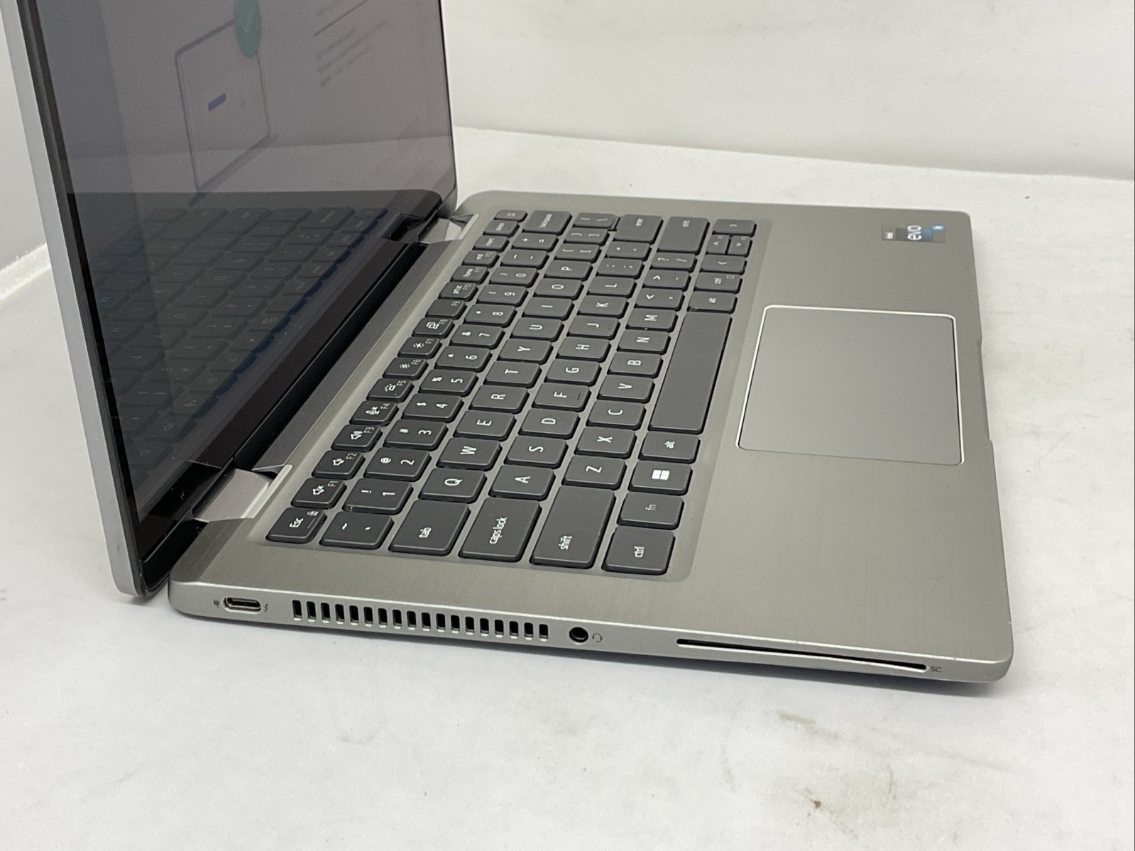 Dell Latitude 7330 2-in-1 – i5-1245U – 16GB, 512GB, Windows 11 +Adapter