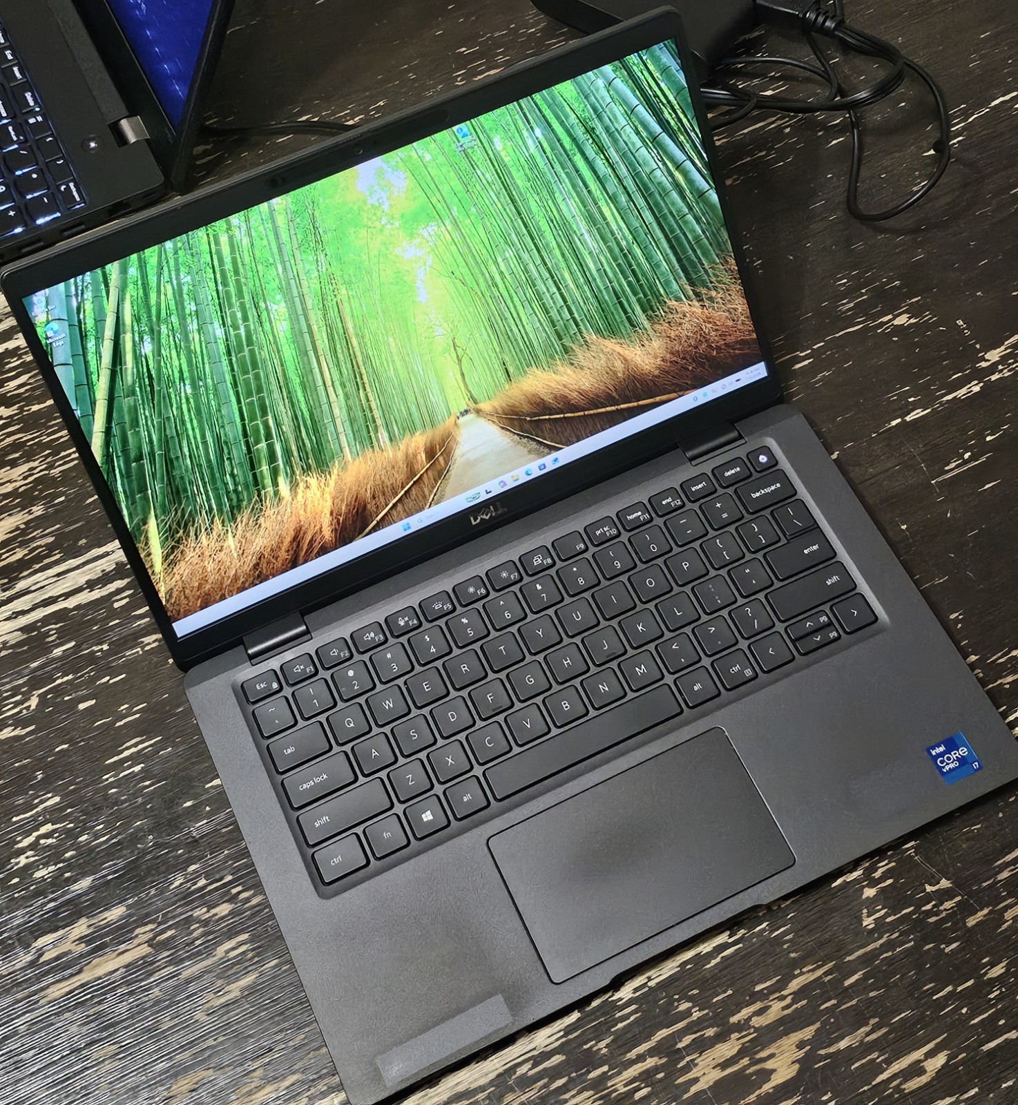Dell Latitude 7420 14″ Core i7 512GB SSD 16GB RAM LTE w/ Webcam WIN 11