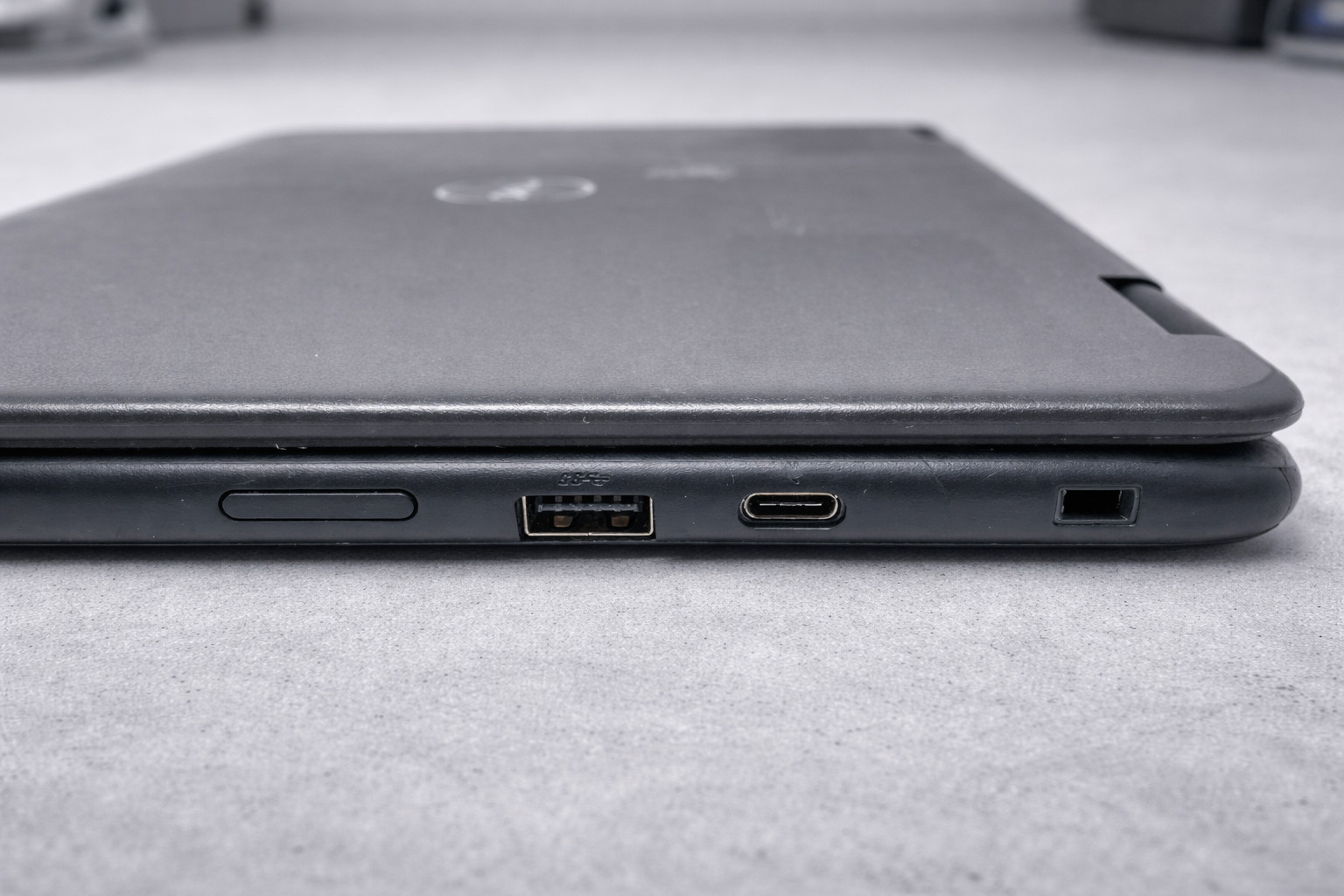 Dell ChromeBook 3100 11.6‘’ Touch 2-in-1 4GB 32GB Chrome OS Laptop