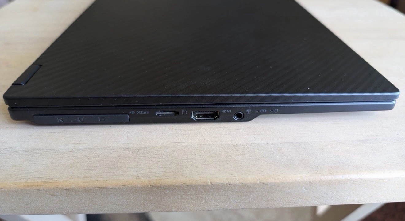 Asus ROG Flow X13 13.4 FHD+ TOUCH Ryzen 9 7940HS 16GB-RAM 512GB-SSD