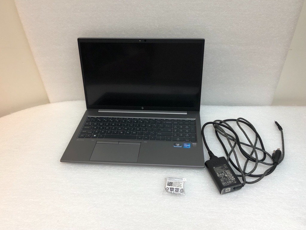 63Q85UT HP ZBook Firefly 15 G8 core i7-1185G7 32GB 15.6” Workstation **NO SSD**