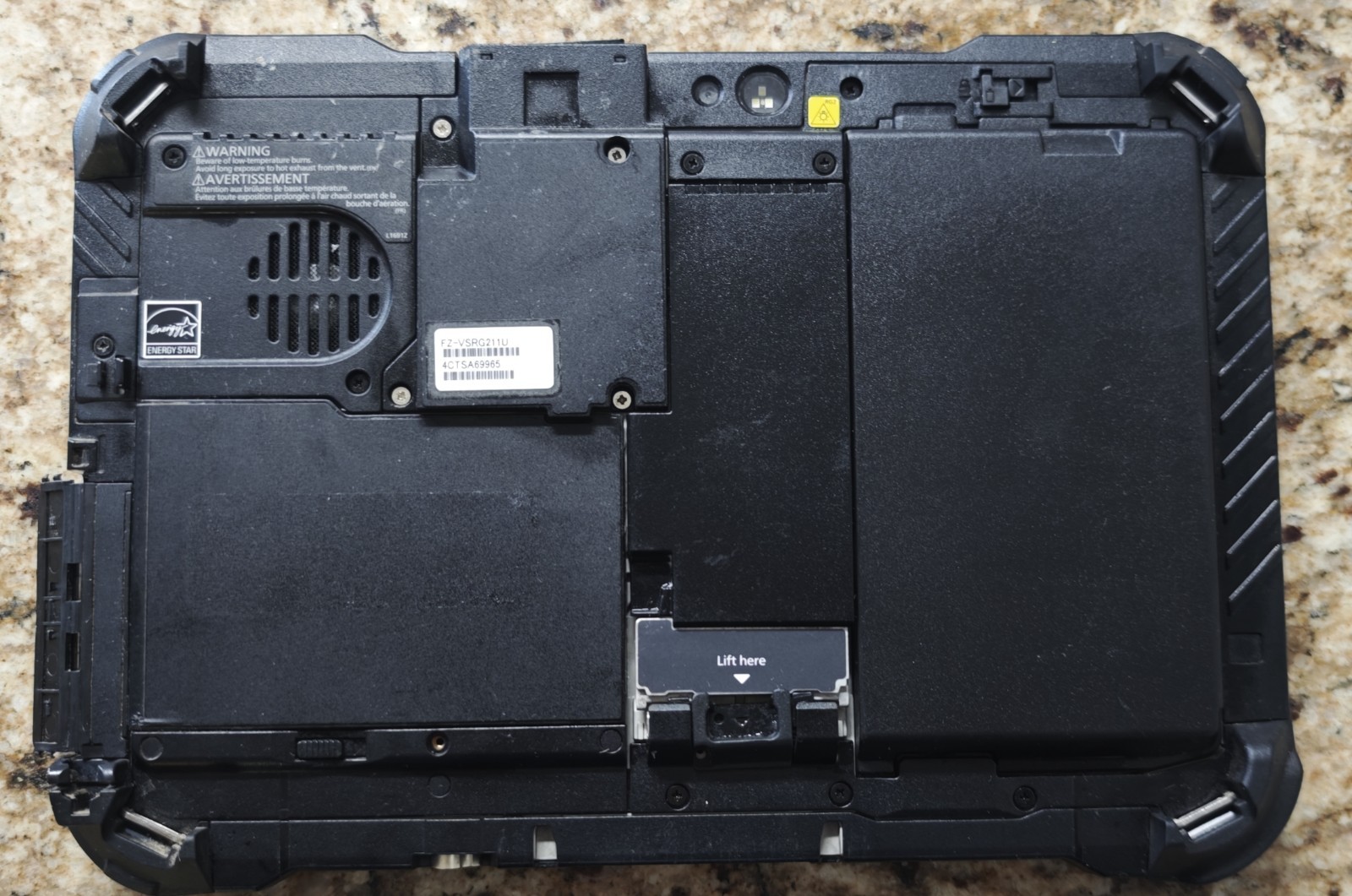 Panasonic FZ G2. Windows 11. 16 GB Ram. 512 SSD.