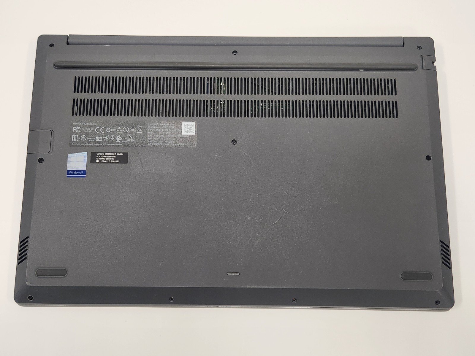 Lenovo ThinkBook 15-IIL Intel I5-1035G1 1.0Ghz 8GB RAM 256GB SSD W11P + Adapter