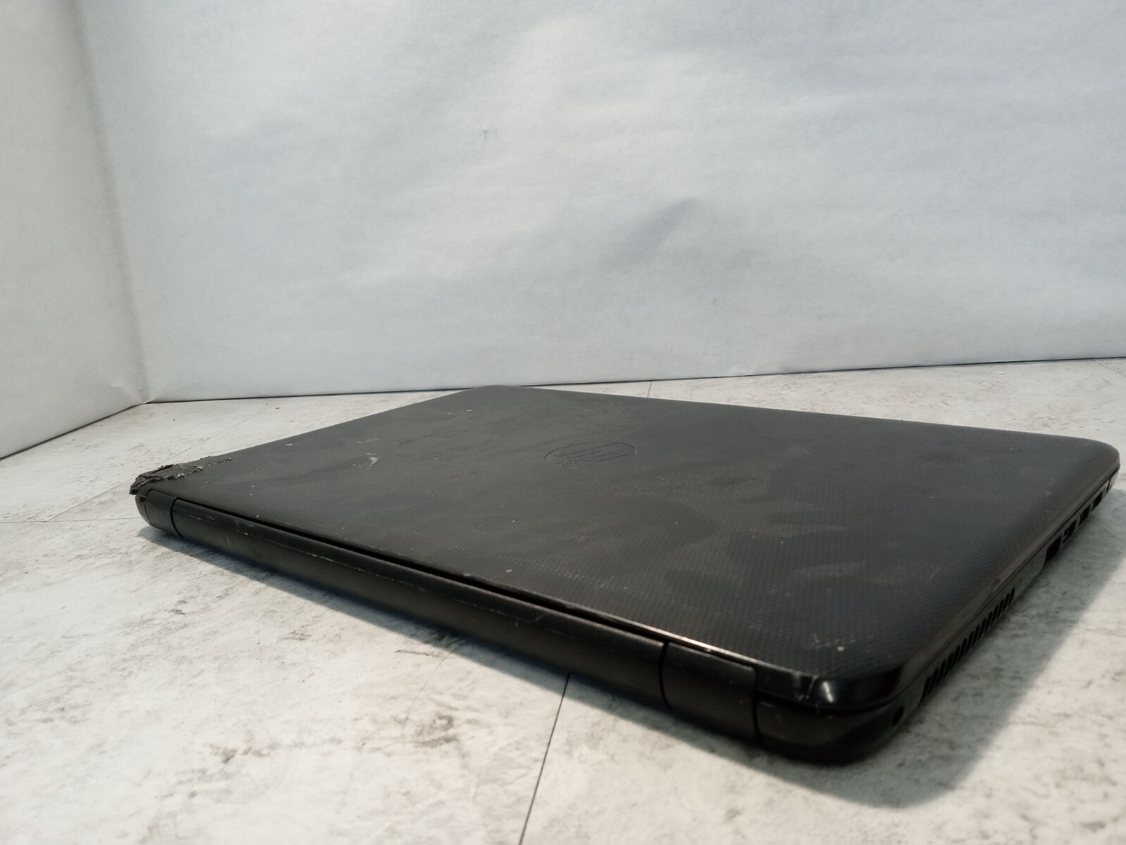 HP Notebook 15-AF141DX 15.6″ Laptop AMD A8-7410 Radeon R5 Graphics *READ -FM