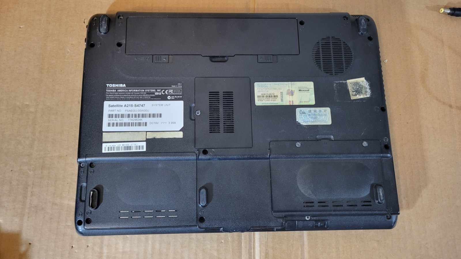 Toshiba Satellite A215-S4747 AMD Turion™ 64 X2 2GB Ram –For Parts or Repair–