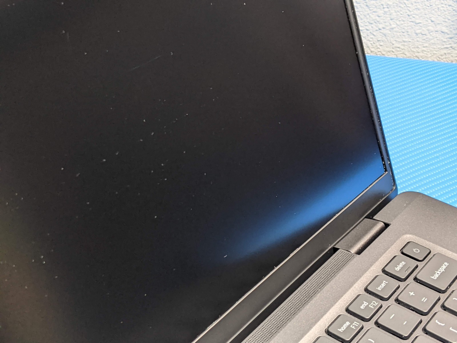Dell Latitude 7520 15.6″ FHD Intel i5-1145G7 2.6GHz 8GB 256GB SSD Win11Pro +PA
