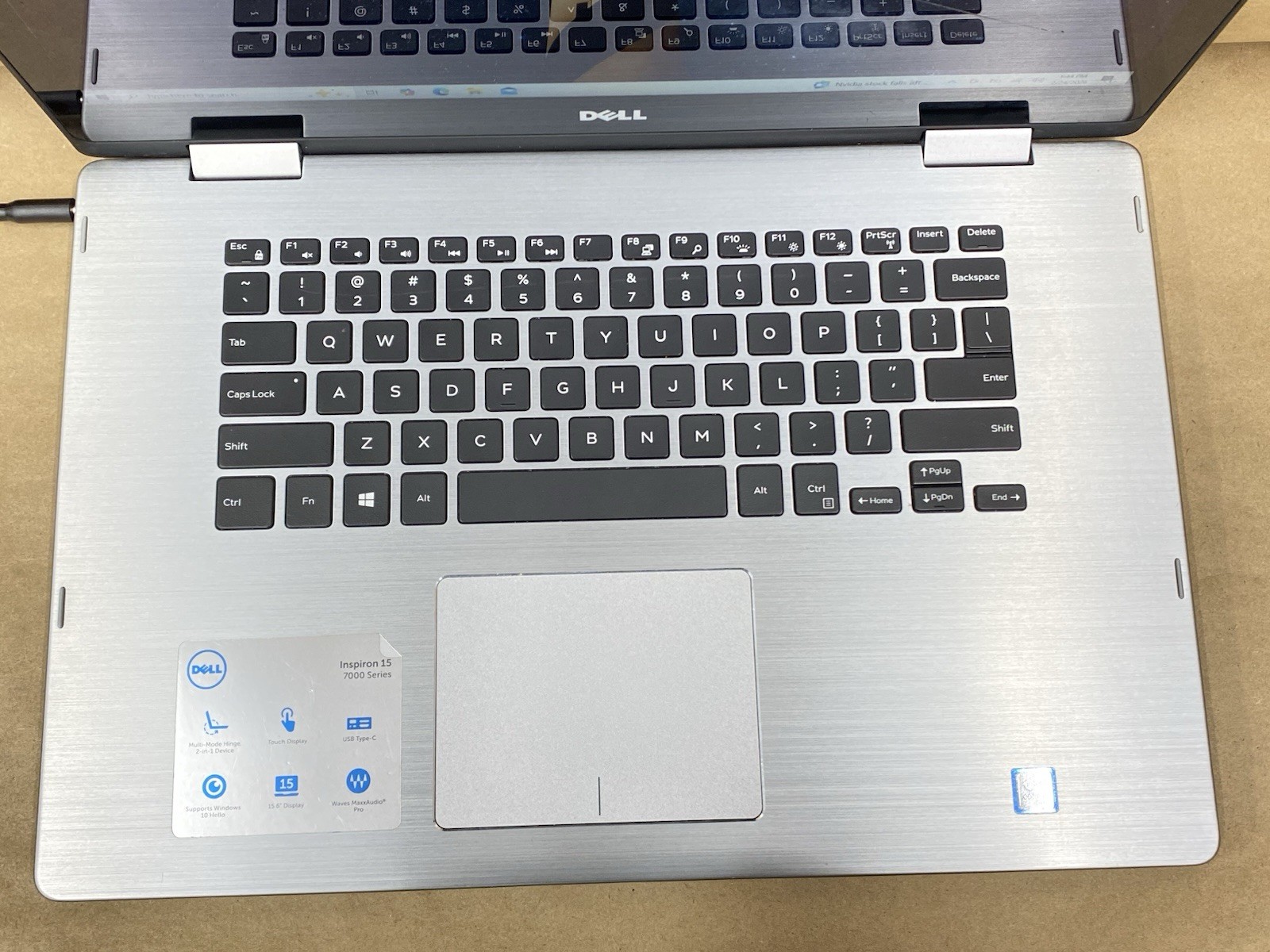 Dell Inspiron 7579 – 15.5″ FHD – Touch – i5-7200U – 8GB – 256GB – Win 10 – READ