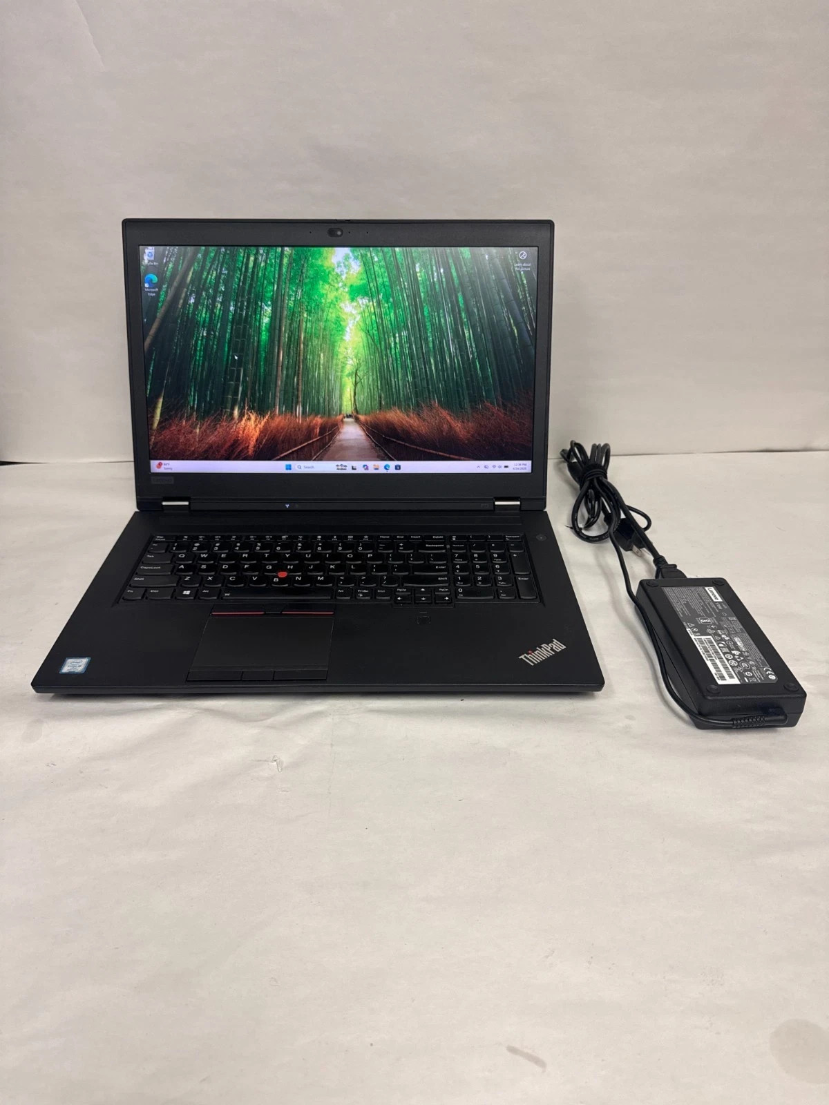Lenovo Thinkpad P73 i7-9850H 2.3GHz 64GB RAM 1TB NVMe Quadro RTX 4000 Win 11 Pro