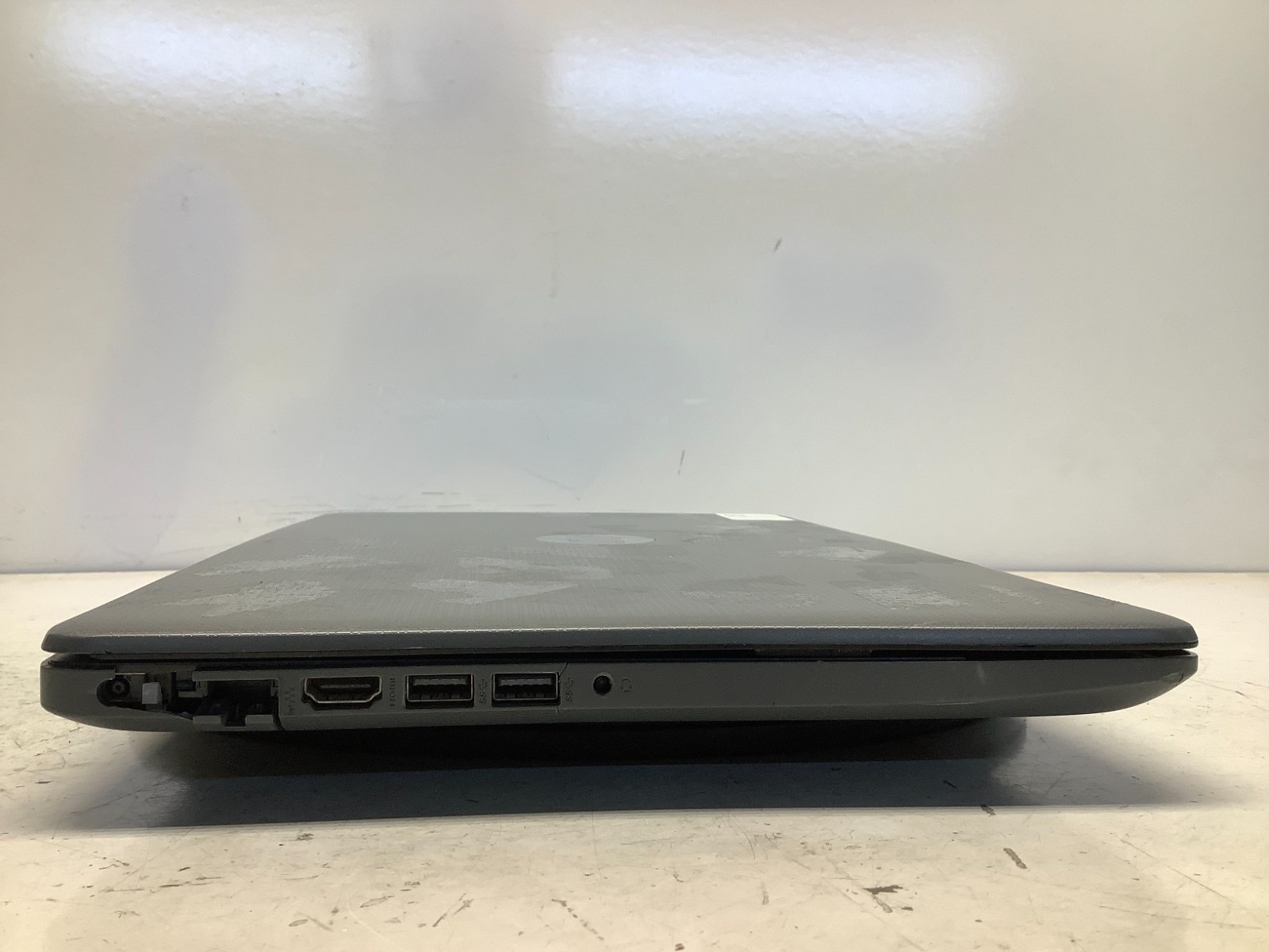 HP 15-DA0071MS Intel i3-7100U 2.4GHz 8 GB NO HDD
