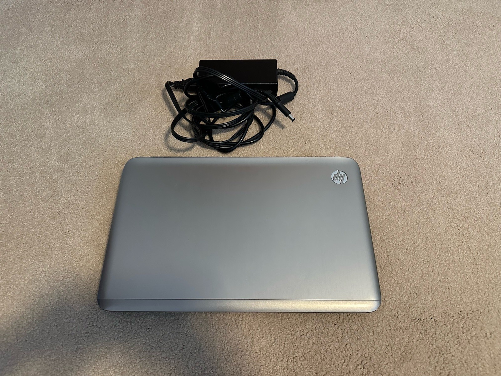 HP Laptop LW223UA#ABA – Working – No Hard Drive – Includes RAM, Battery & DVD