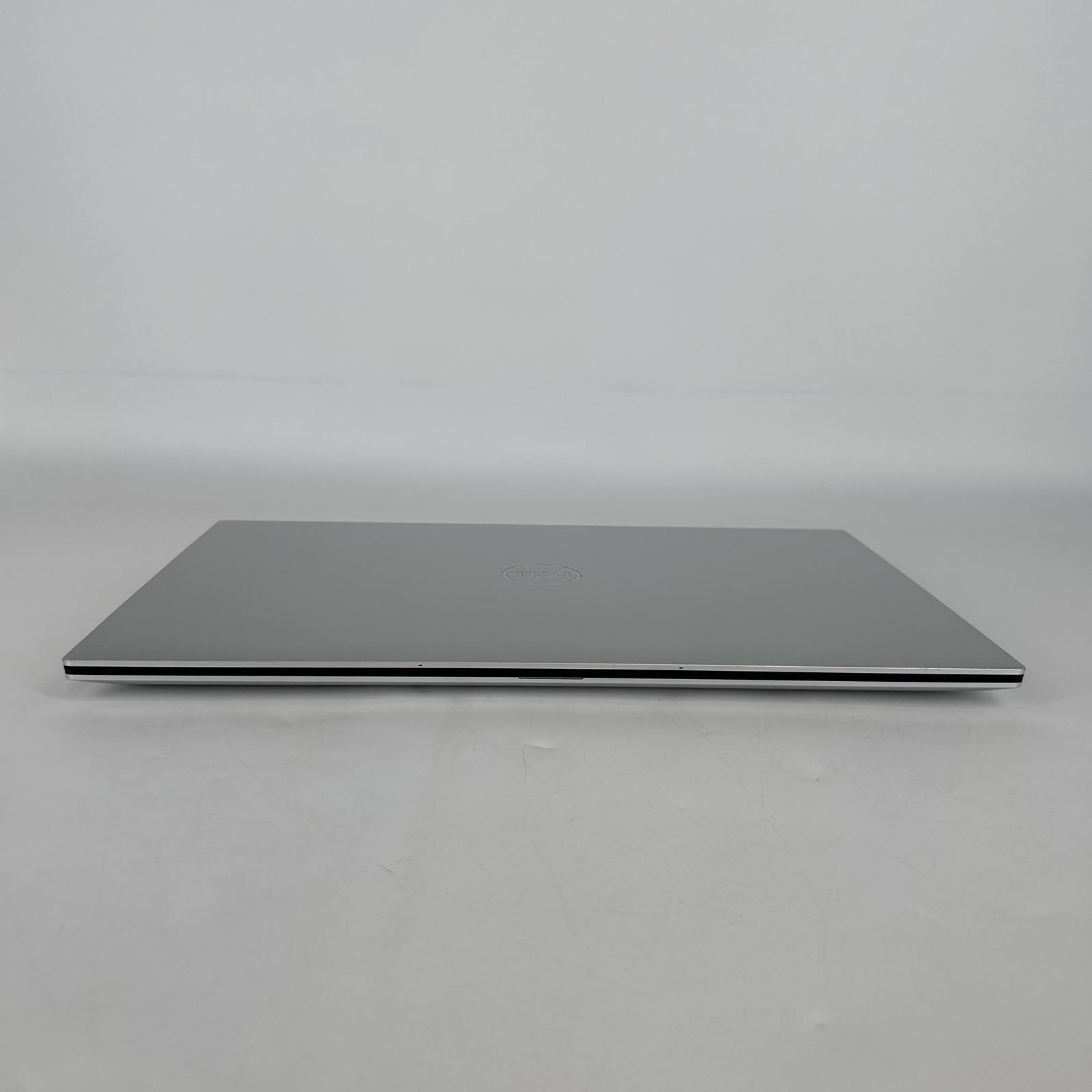 Dell XPS 17 9700 Silver UHD+ TOUCH i9-10885H 2.40GHz 64GB 2TB SSD RTX 2060 Max-Q