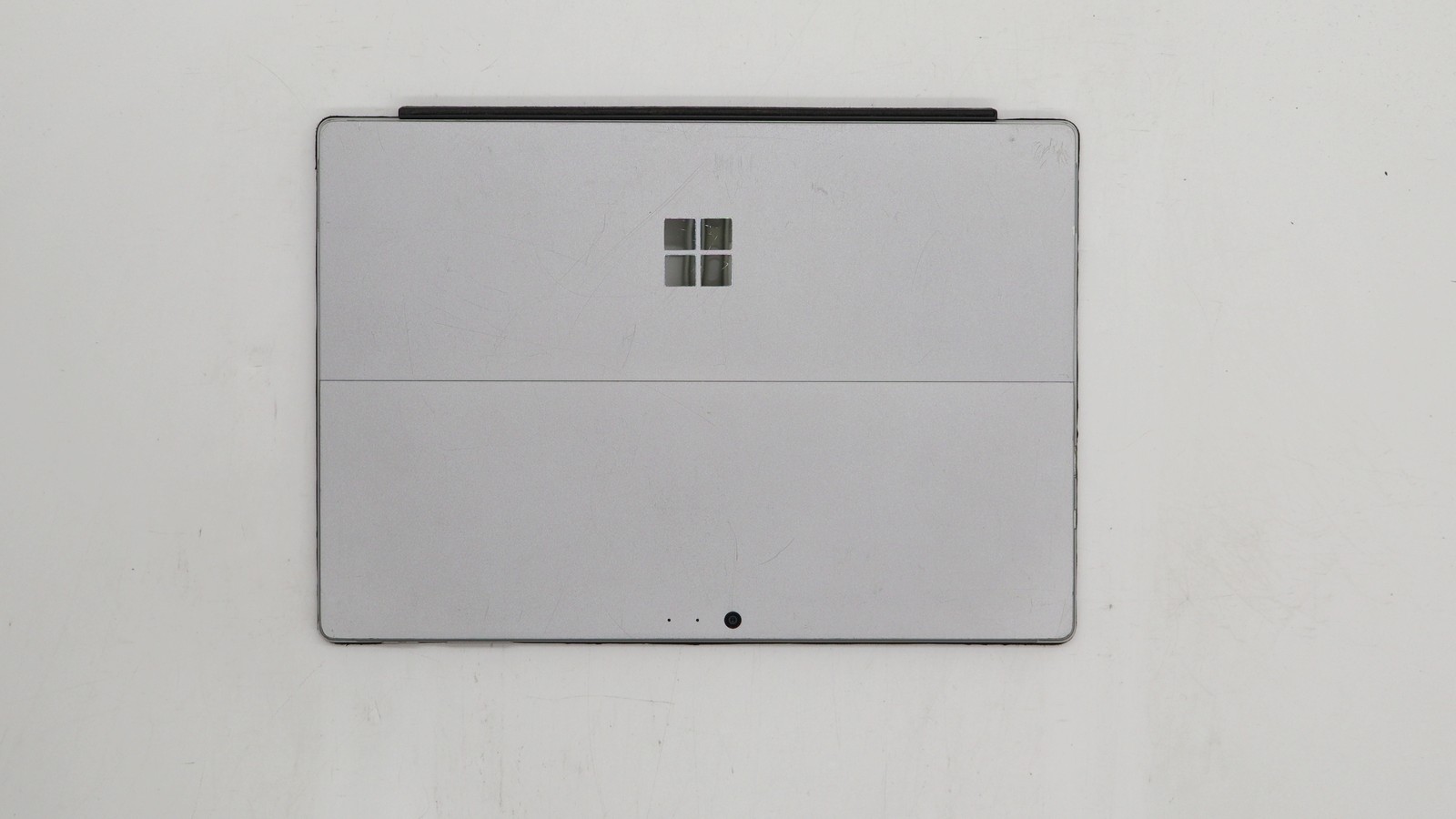 Microsoft Surface Pro 12″ i7-7660u 8GB 256GB – Fair READ DESC