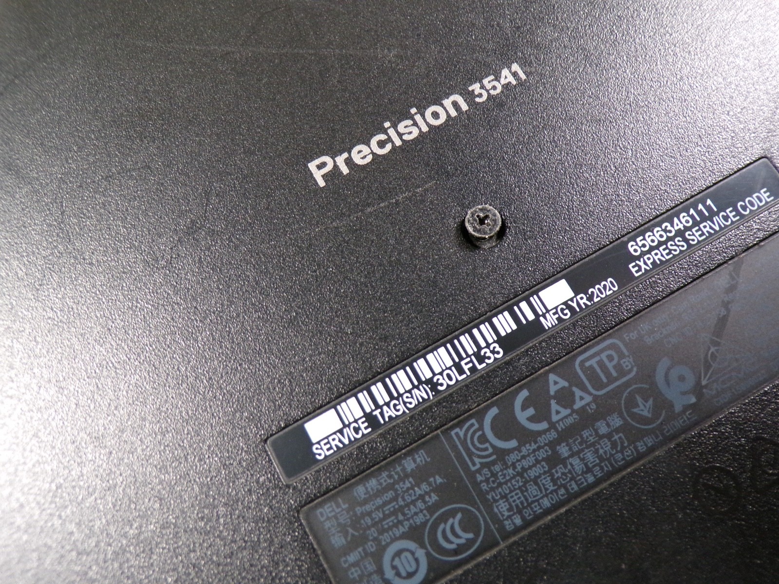 DELL PRECISION 3541 INTEL CORE I5-9400H 2.50GHZ 16GB RAM **NO HD/ NO CADDIE
