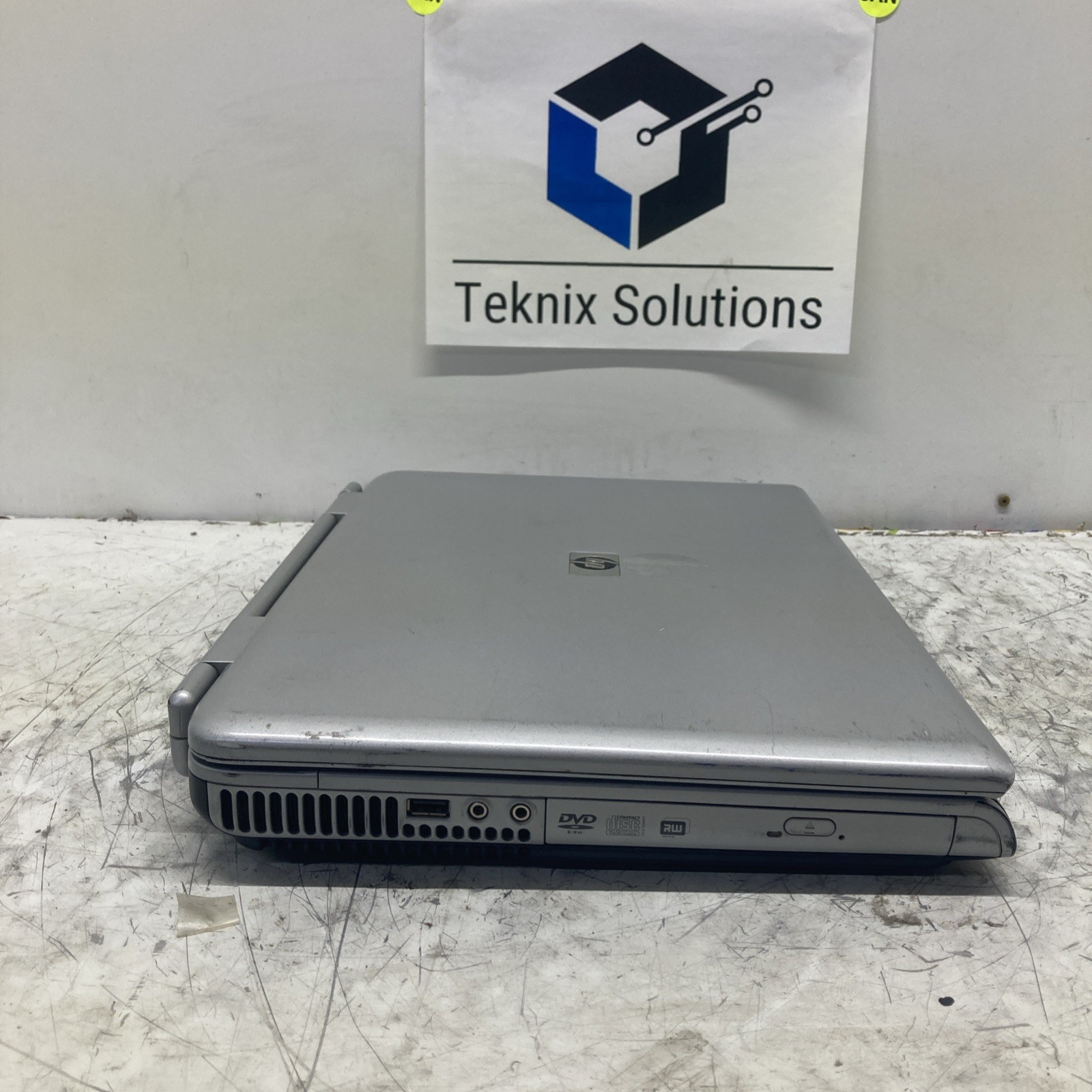 HP ZD8000 unknown cpu no power untested 1GB Ram no HDD