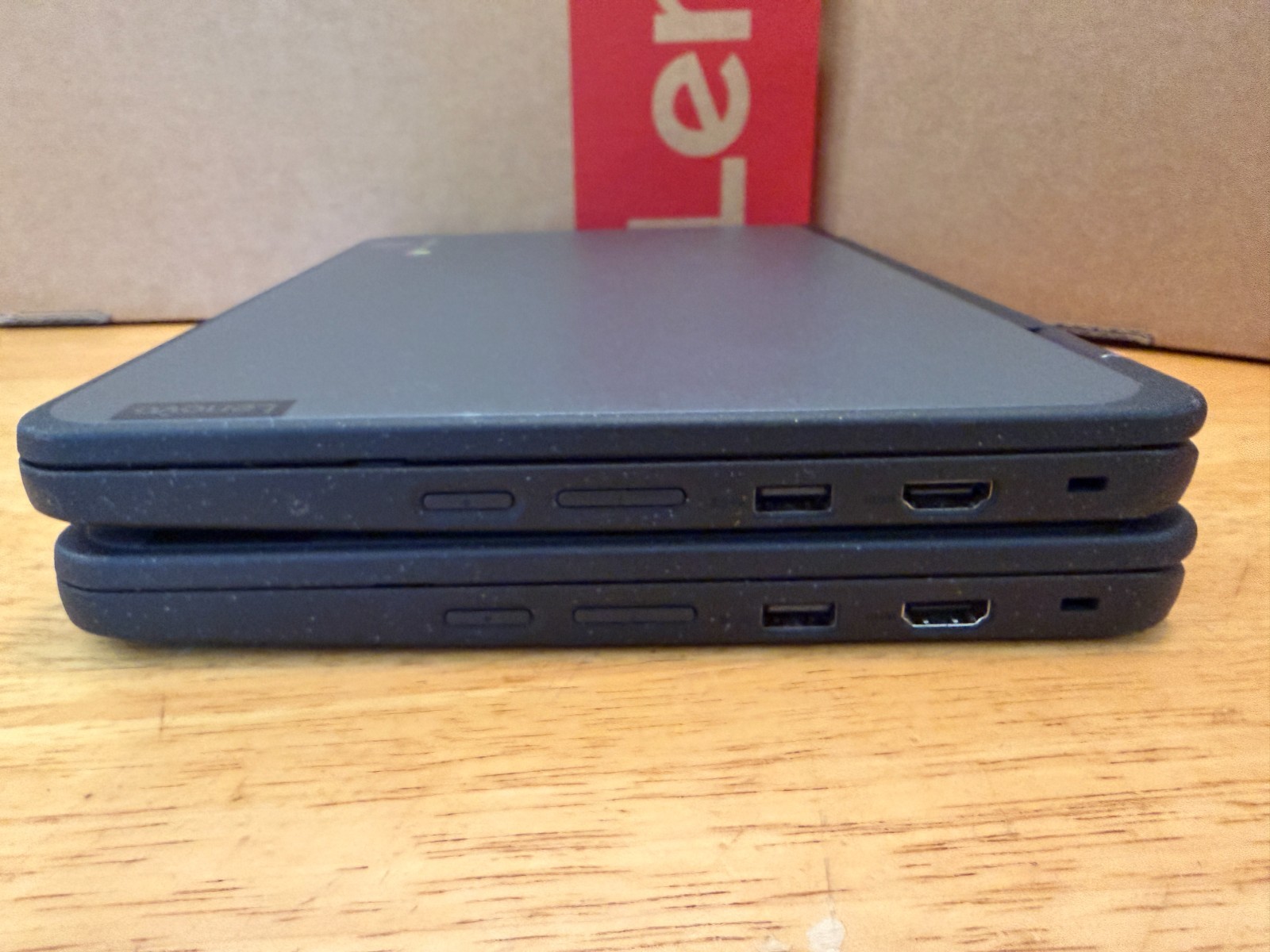 Lenovo Chromebook 500e Gen 3 82JB 11.6″ Touch 2-in-1 Celeron N5100 8GB 64GB eMMC