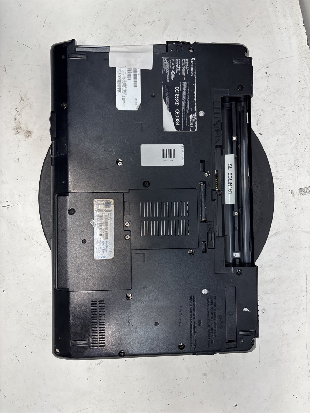 Fujitsu LifeBook E751 Intel i5-2520M 2.5GHz 4 GB NO HDD No Batt