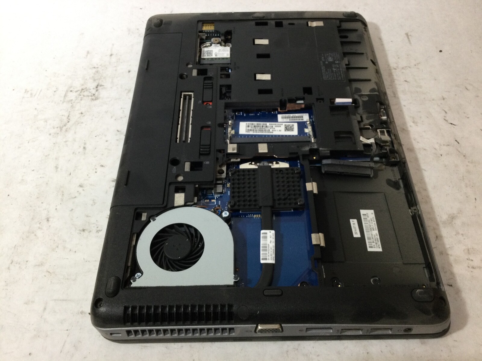 HP PROBOOK 640 G1 – BOOTS TO BIOS – INTEL I5 4300M – NO RAM – READ DESCRIP – BB