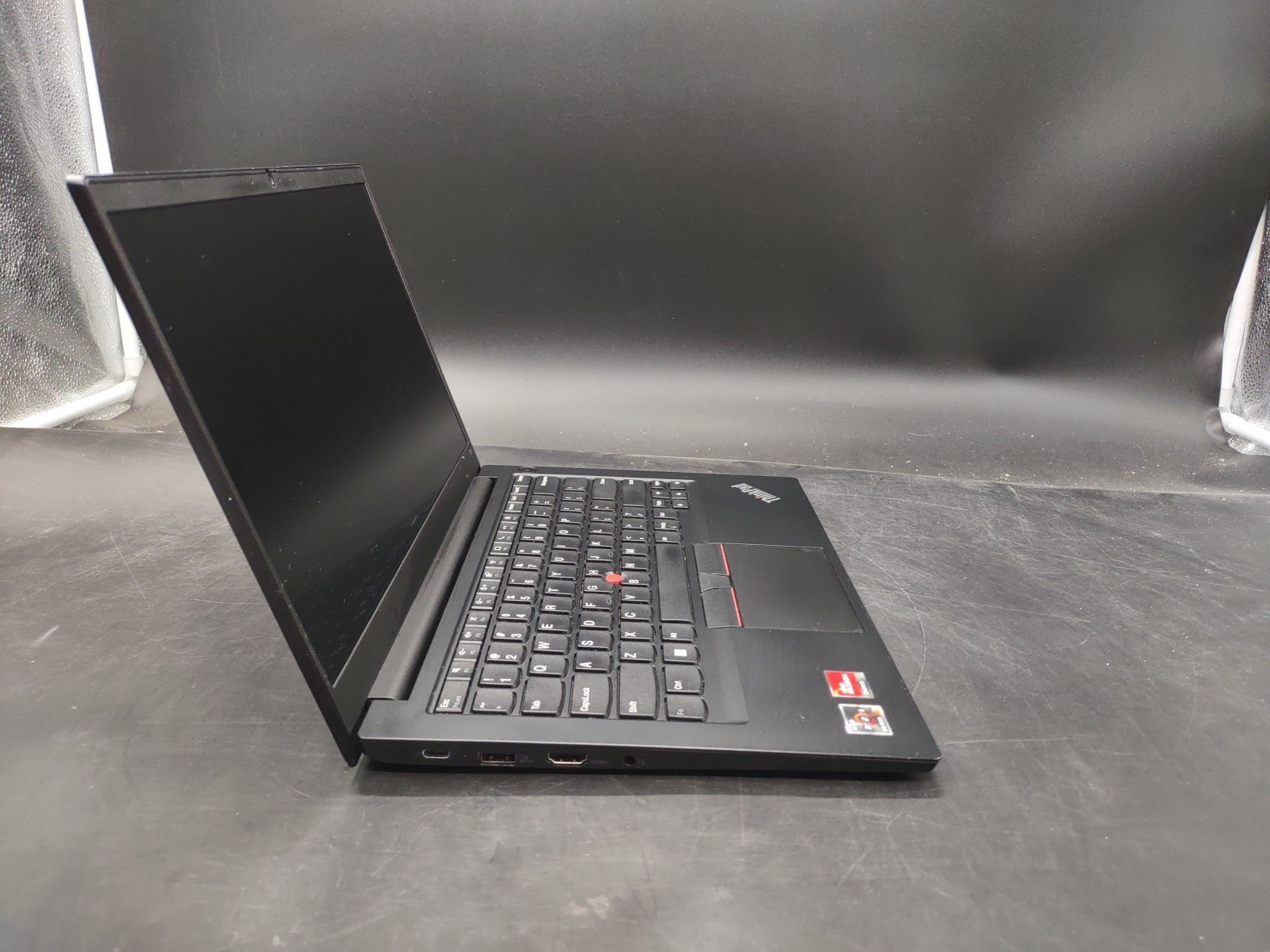 Lenovo Thinkpad E14 AMD Ryzen 7 5700U 8GB RAM 512GB NVME NO OS