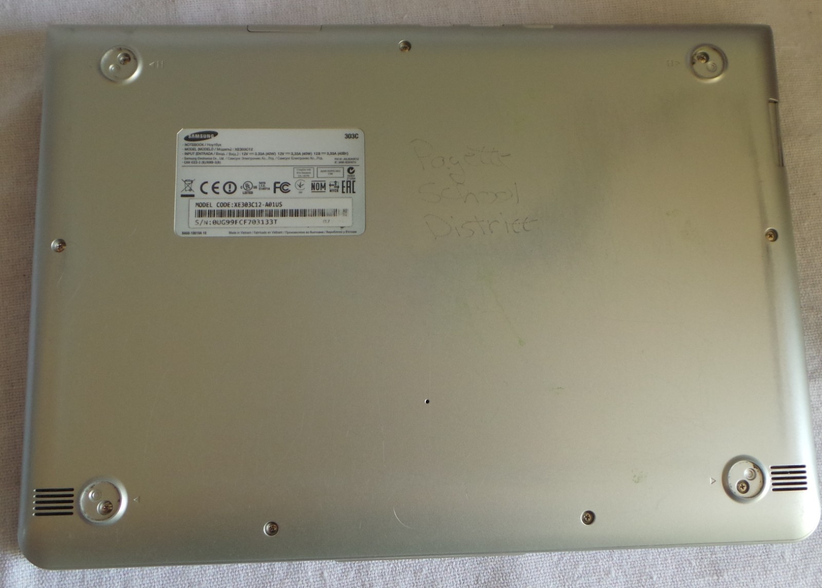 Samsung Chromebook XE303C12 Laptop 11.6″ Display, Intel 2GB RAM, 16GB SSD, WiFi