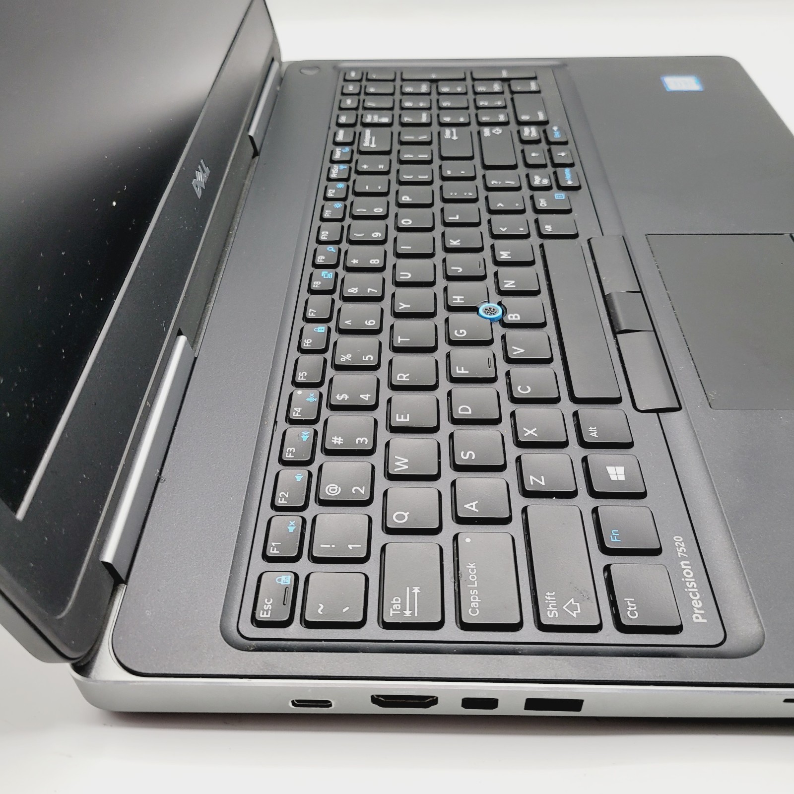 Dell Precision 7520 I7 7820HQ 32GB No HDD 15.6″ Radeon Pro 2GB – ***Boot to Bios