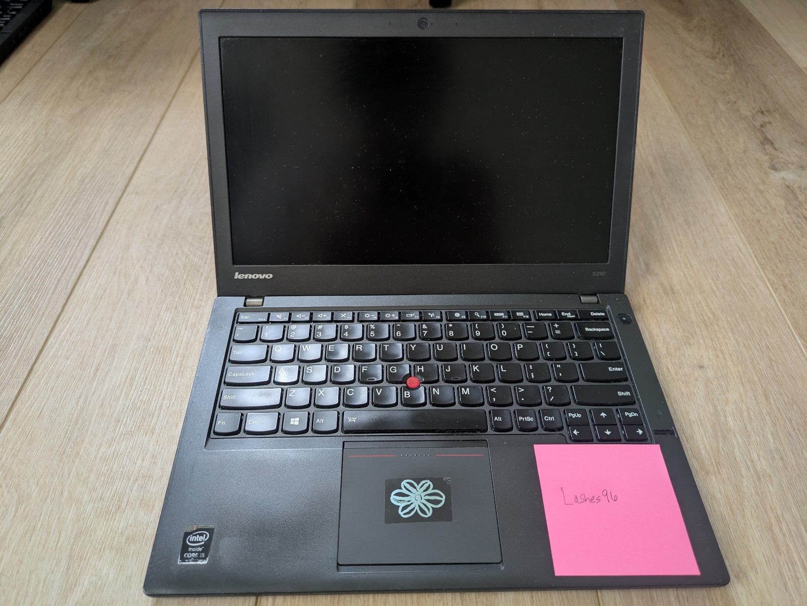 Thinkpad x240 i5 8GB no HDD no battery