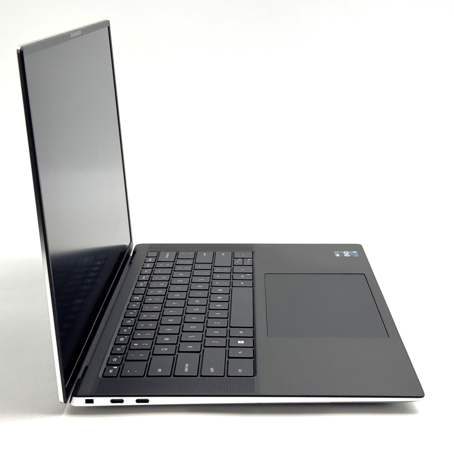 Dell XPS 15 9530 CTO – FHD+ – i7-13700H – 16GB RAM – RTX 4060 – 512GB SSD