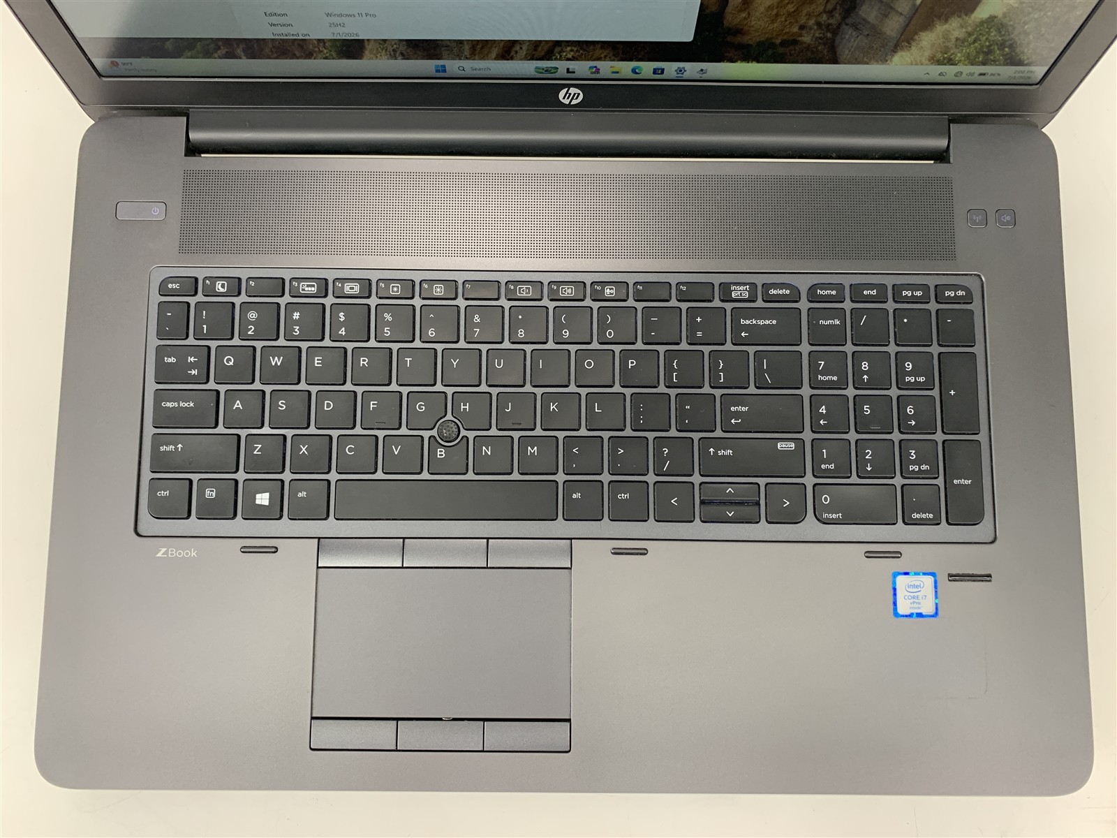 HP ZBook 17 G3 Intel i7-6820HQ 2.70GHz 16GB RAM 512GB SATA M.2 SSD Win 11 Pro