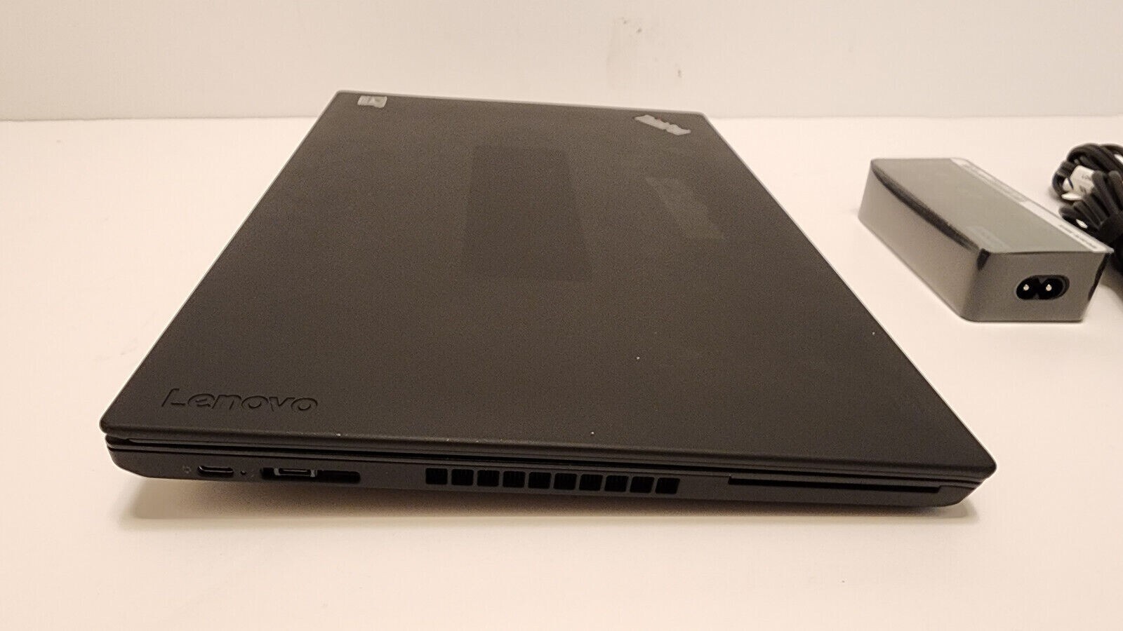 Thinkpad T480 i7- 32GB 512GB SSD NVIDIA MX150 1920×1080 Touch Win11 Office 2024