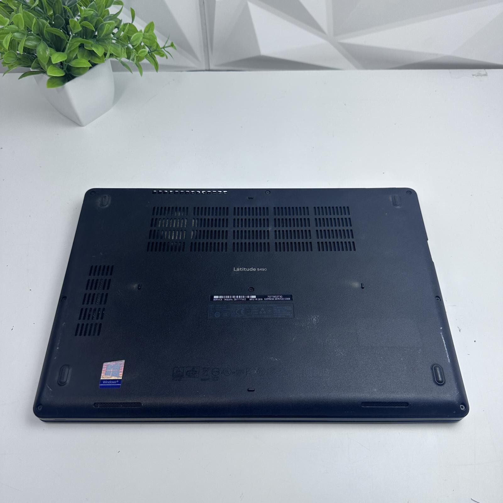Dell Latitude 5490 Laptop, 14″ HD, i5-8350U (No RAM, No SSD) *Please READ*