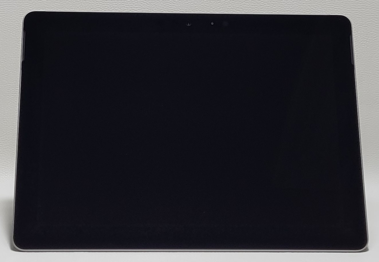 Surface Go 128 GB Pentium 4415Y NO ADAPTER (UID AT52BE0003)