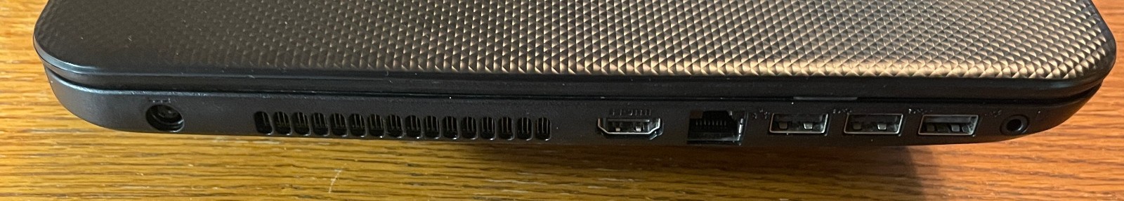 DELL INSPIRON 15-3537 Laptop 15″ i3 256gb+1tb Linux Mint 22.3-extras-16