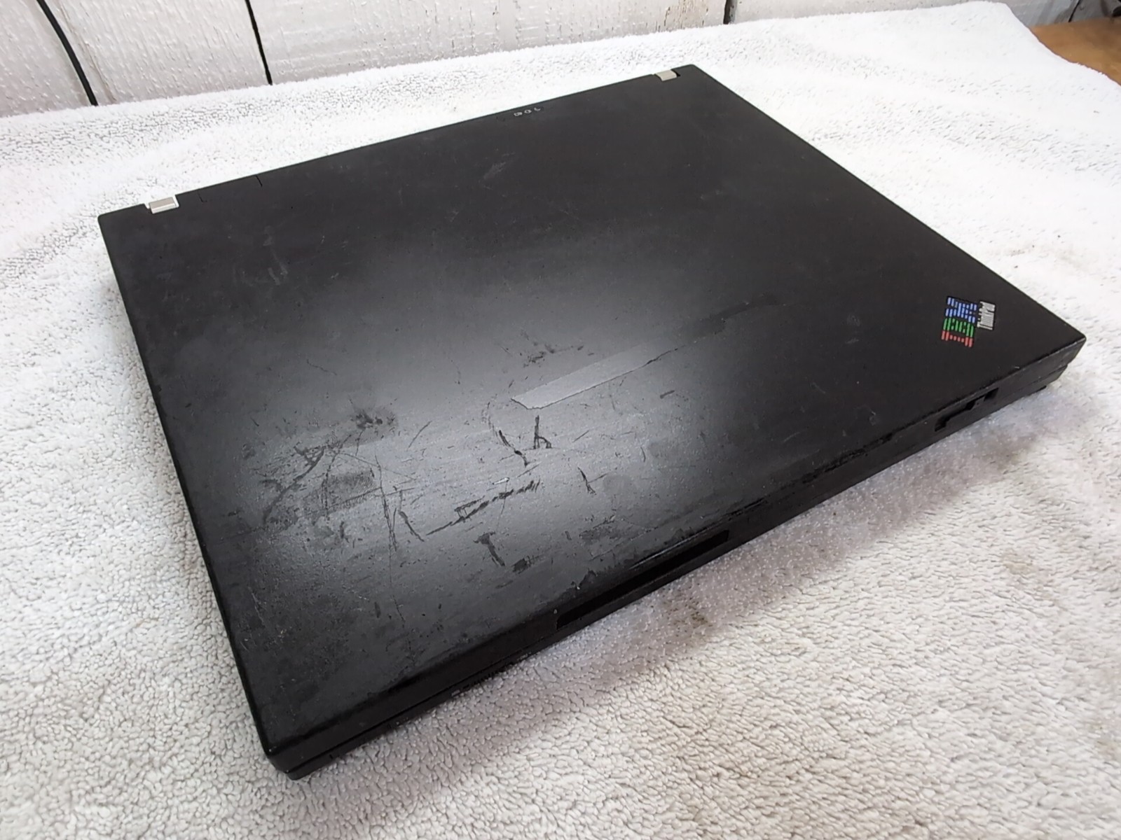 TESTED IBM Thinkpad T60 Laptop Intel 2 Ghz Centrino Duo 2GB RAM Windows XP