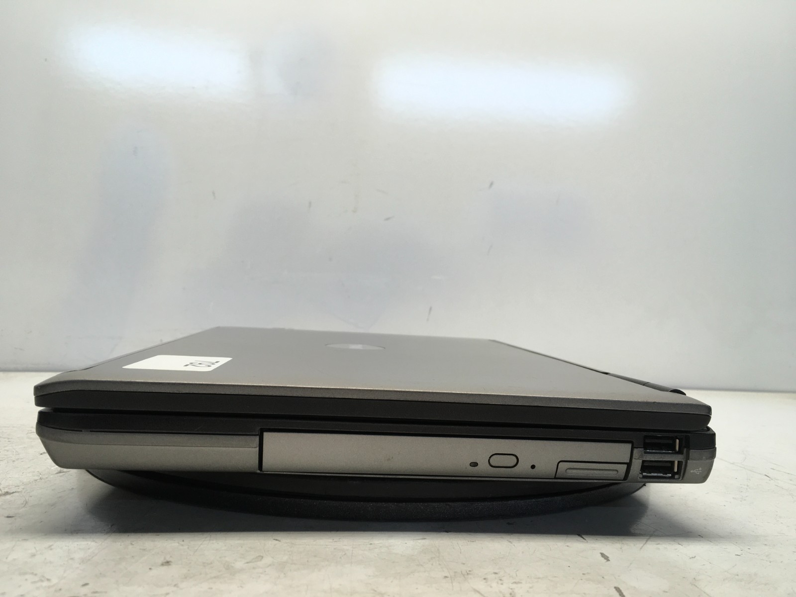Dell Latitude D620 Intel Core 2 Duo 06F6 2 GB 3 GB 500 GB WINDOWS XP NO BAT