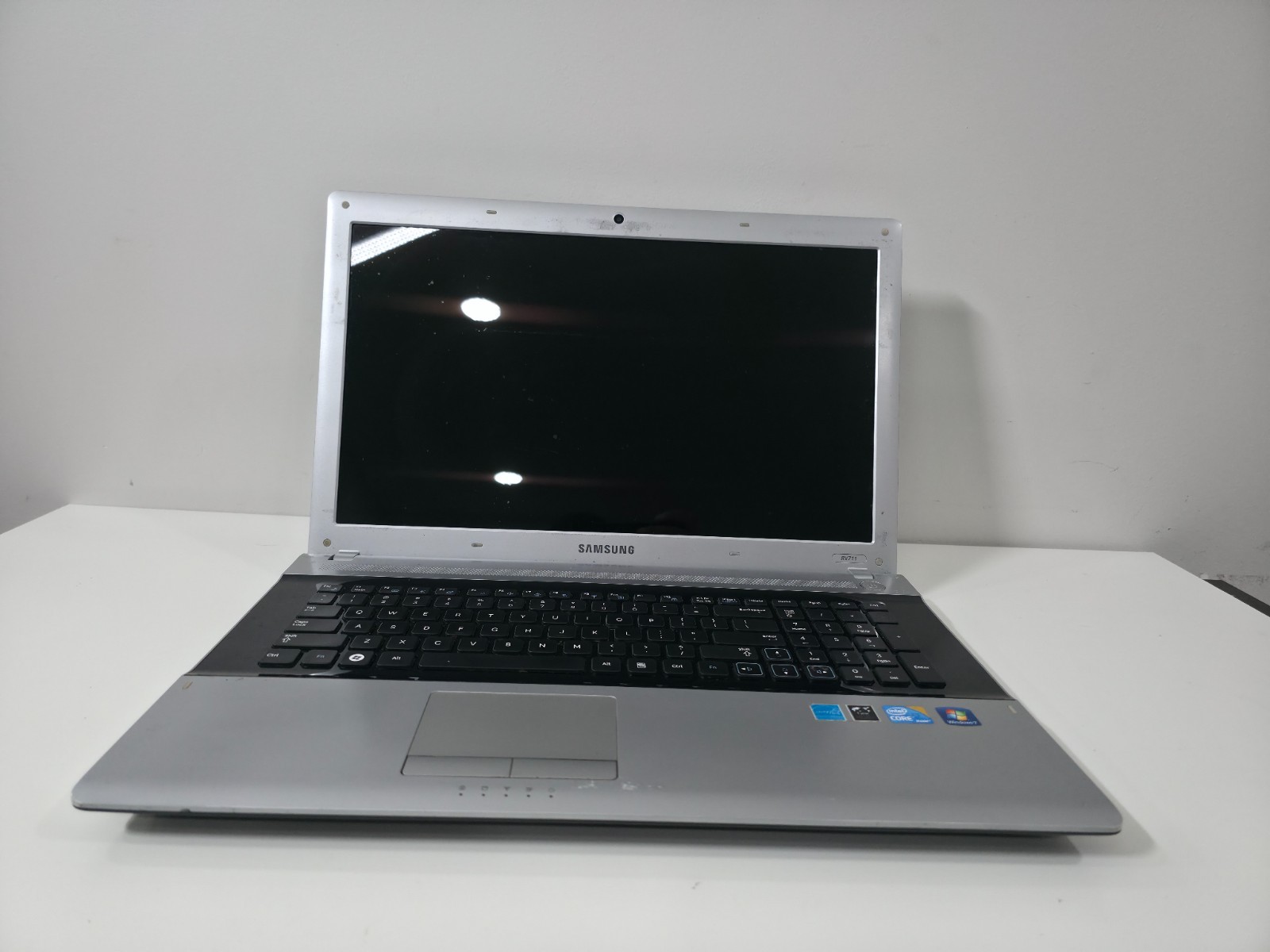 Samsung 17.3″ Laptop (RV711) | Large Screen, Windows 7, Great for Media & DVD