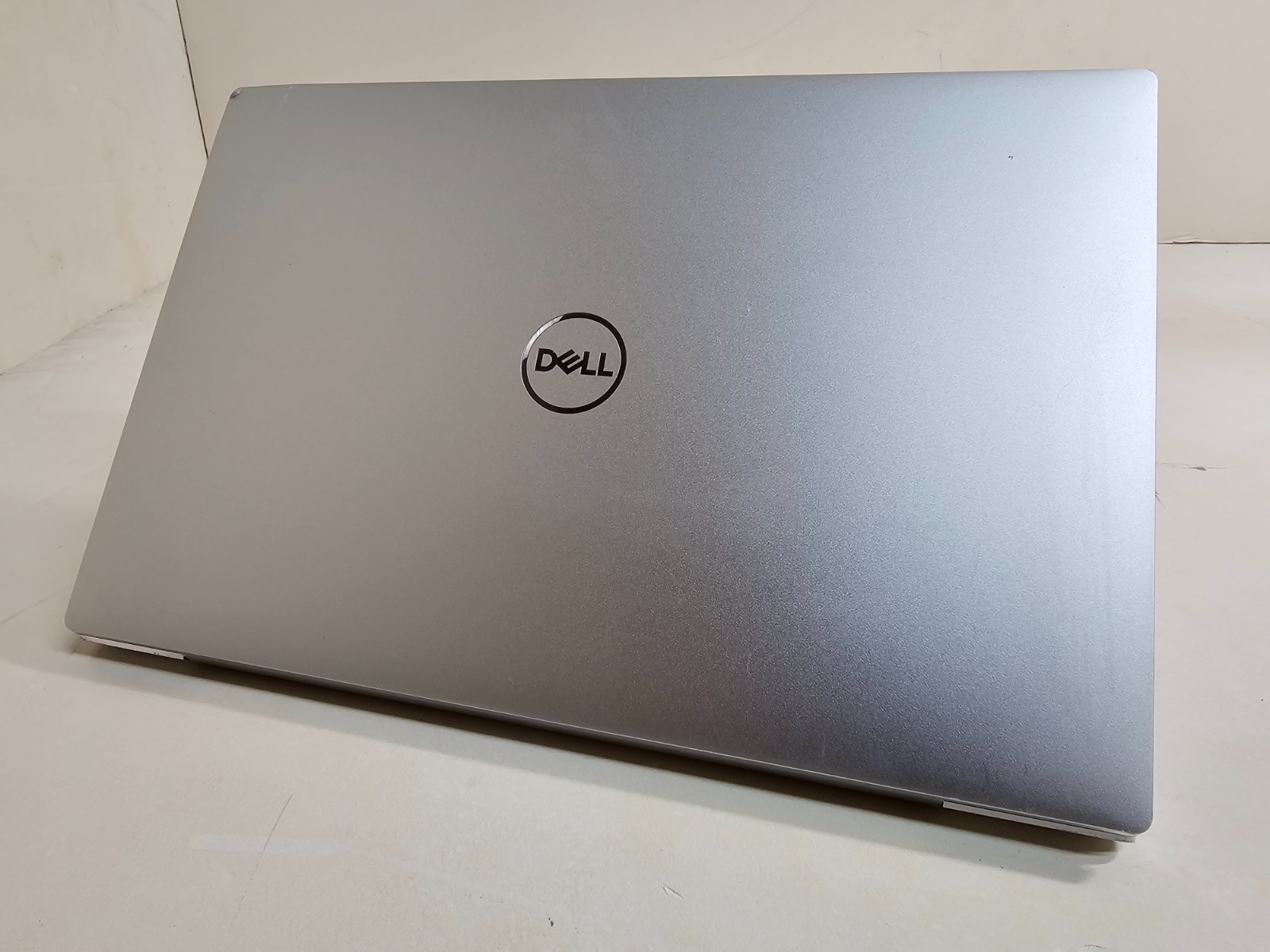 Dell XPS 13 9310 Laptop – 2.8 GHz i7-1165G7 8GB 512GB SSD 13.3″ Touchscreen SP1