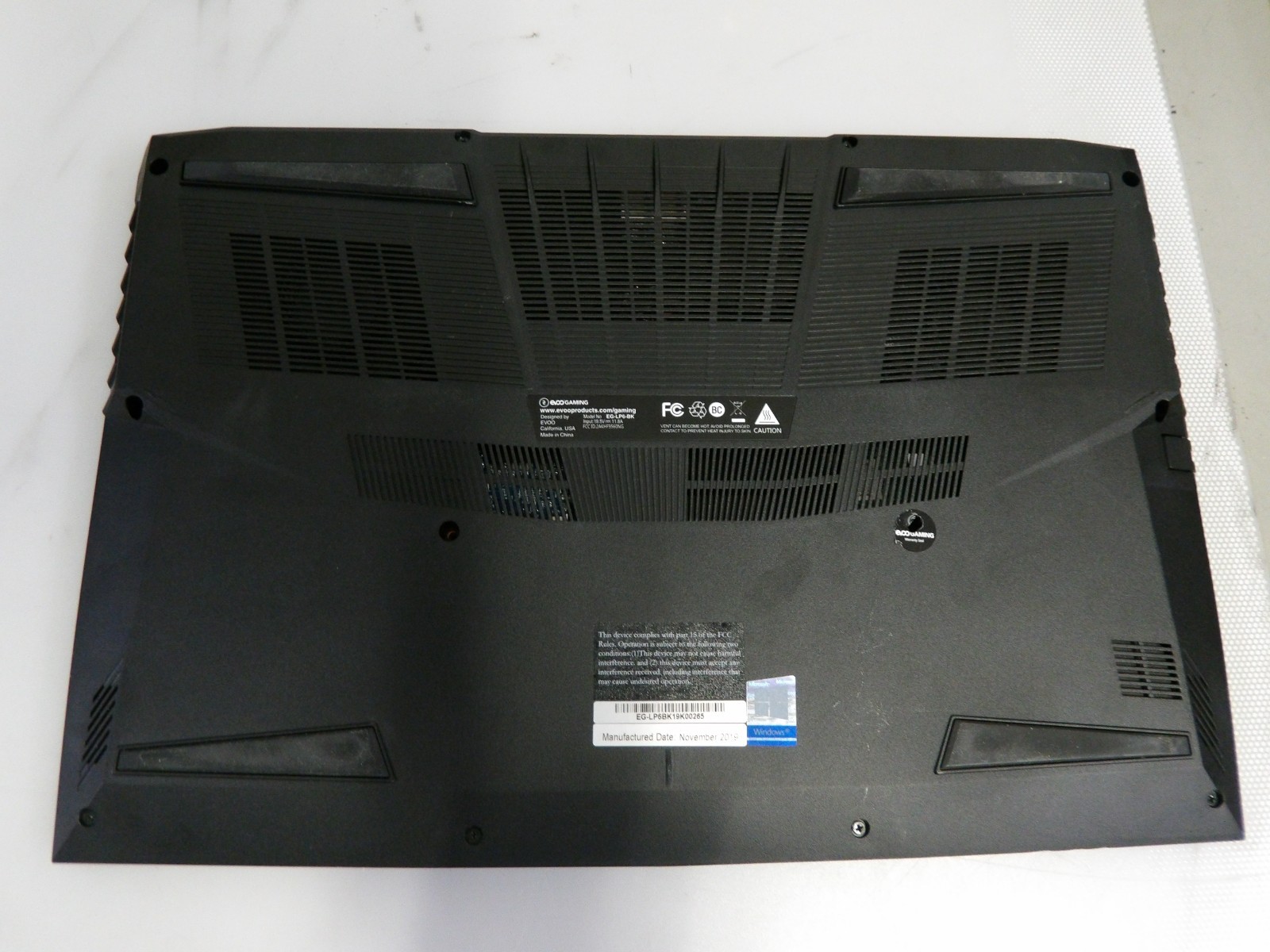 EVOO EG-LP6 i7-9750H 2.60GHz RTX2060, 16GB RAM, 1 TB M2SSD, Ubuntu Gaming Laptop