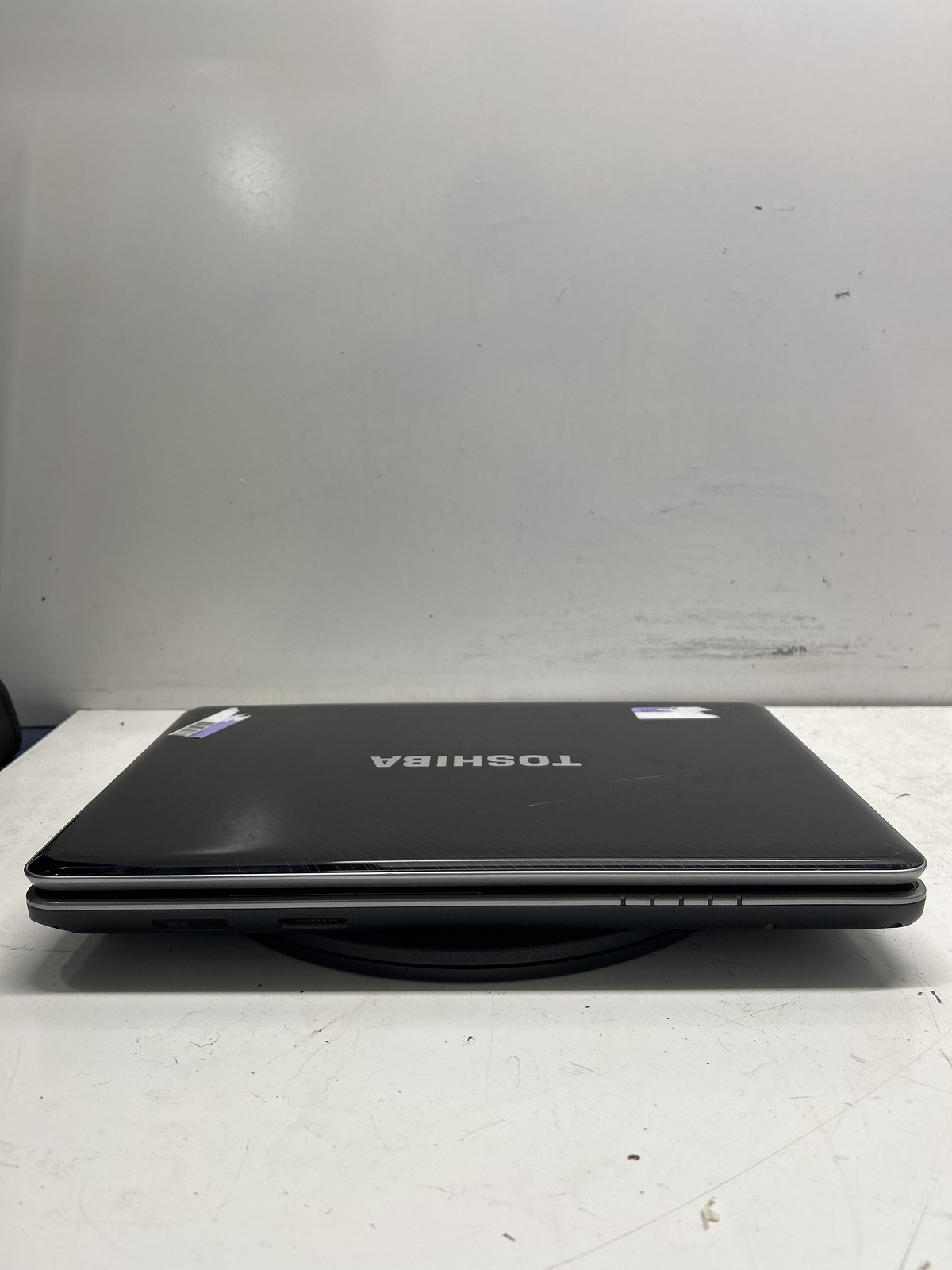 Toshiba Satellite A505-S6005 Intel i3 330 2.13GHz 4GB NO HDD
