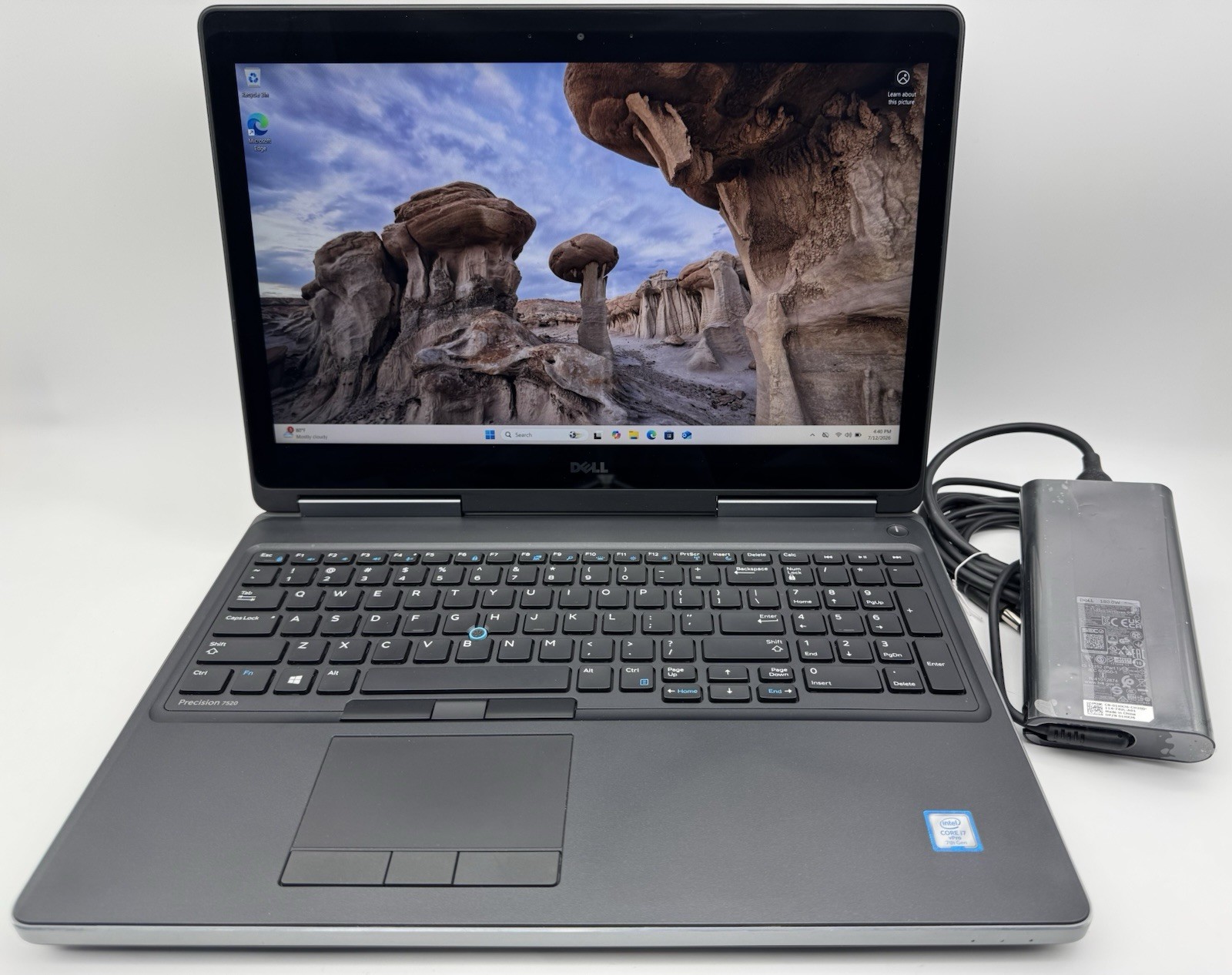 Dell Precision 7520 i7-7820HQ@2.90GHz 32GB RAM 500GB SSD NVMe Win11p Touchscreen