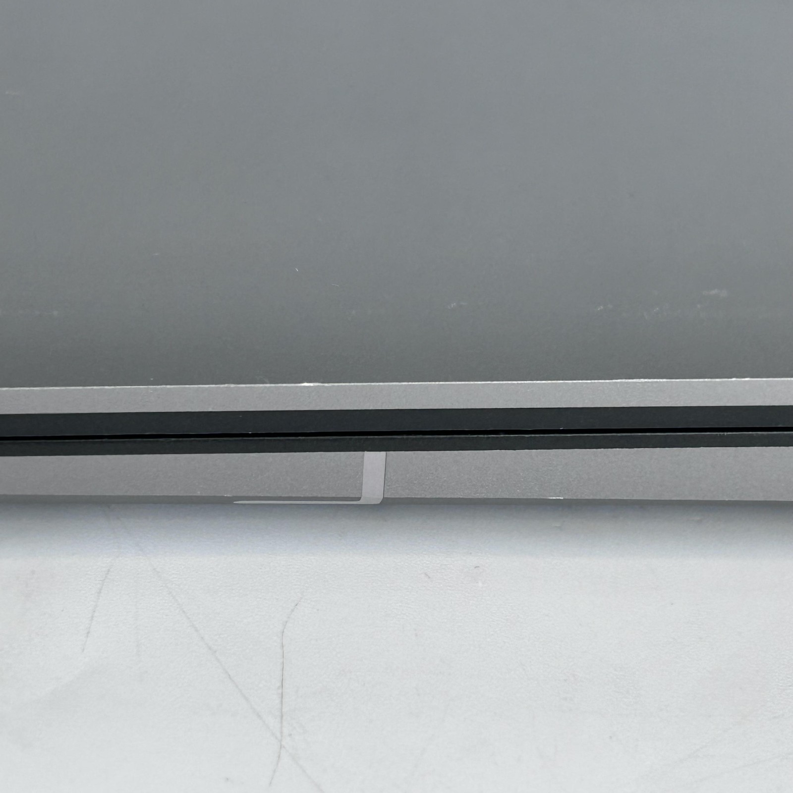 Dell Precision 5680 16 Gray FHD+ 2.6 GHz i9-13900H 64GB 1TB SSD RTX 4000 Ada