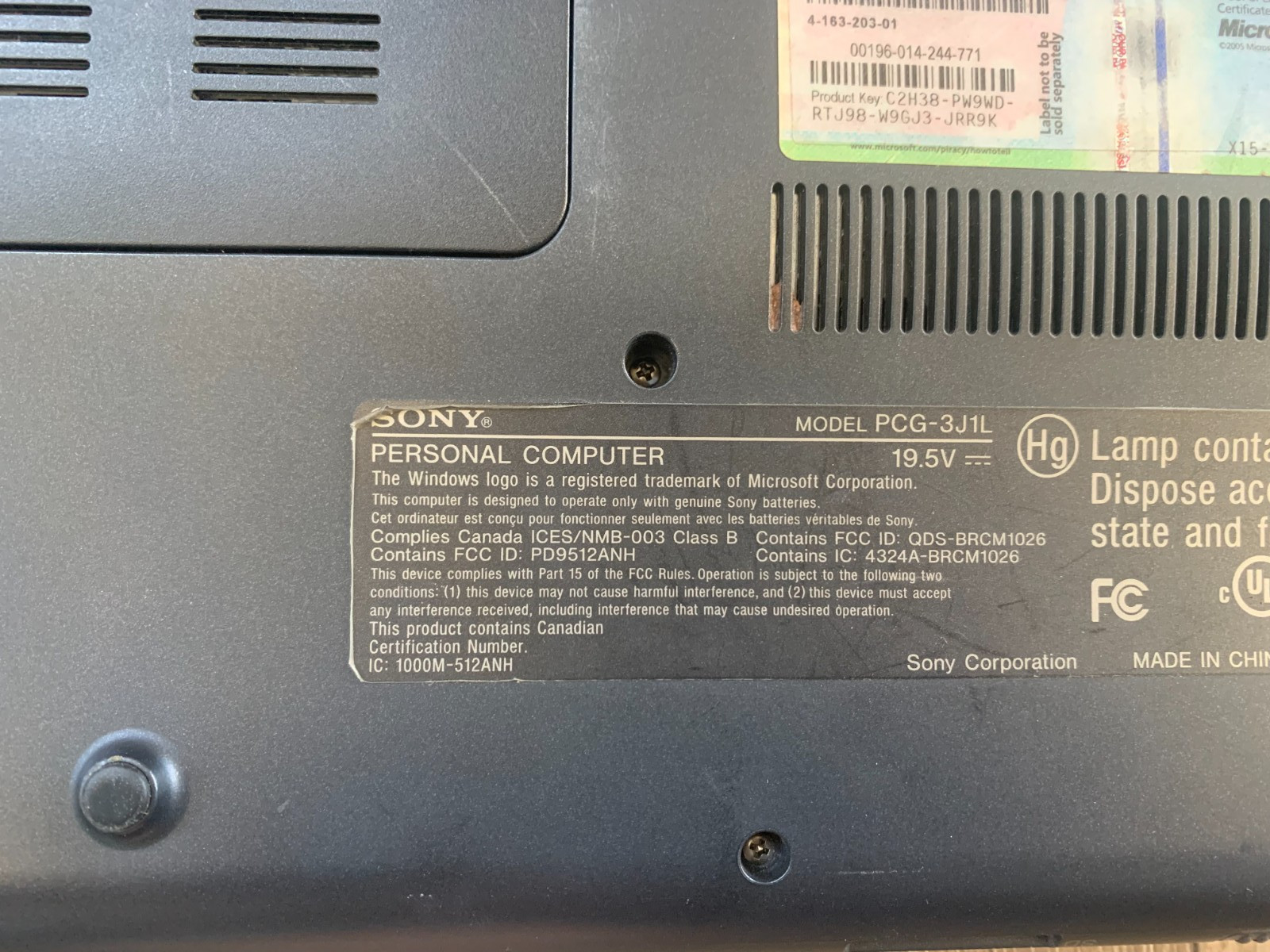Sony PCG-3J1L VGN-FW550F 16.4″ Intel Core 2 Duo P8700 2.53GHz 4GB Ram 320GB HDD