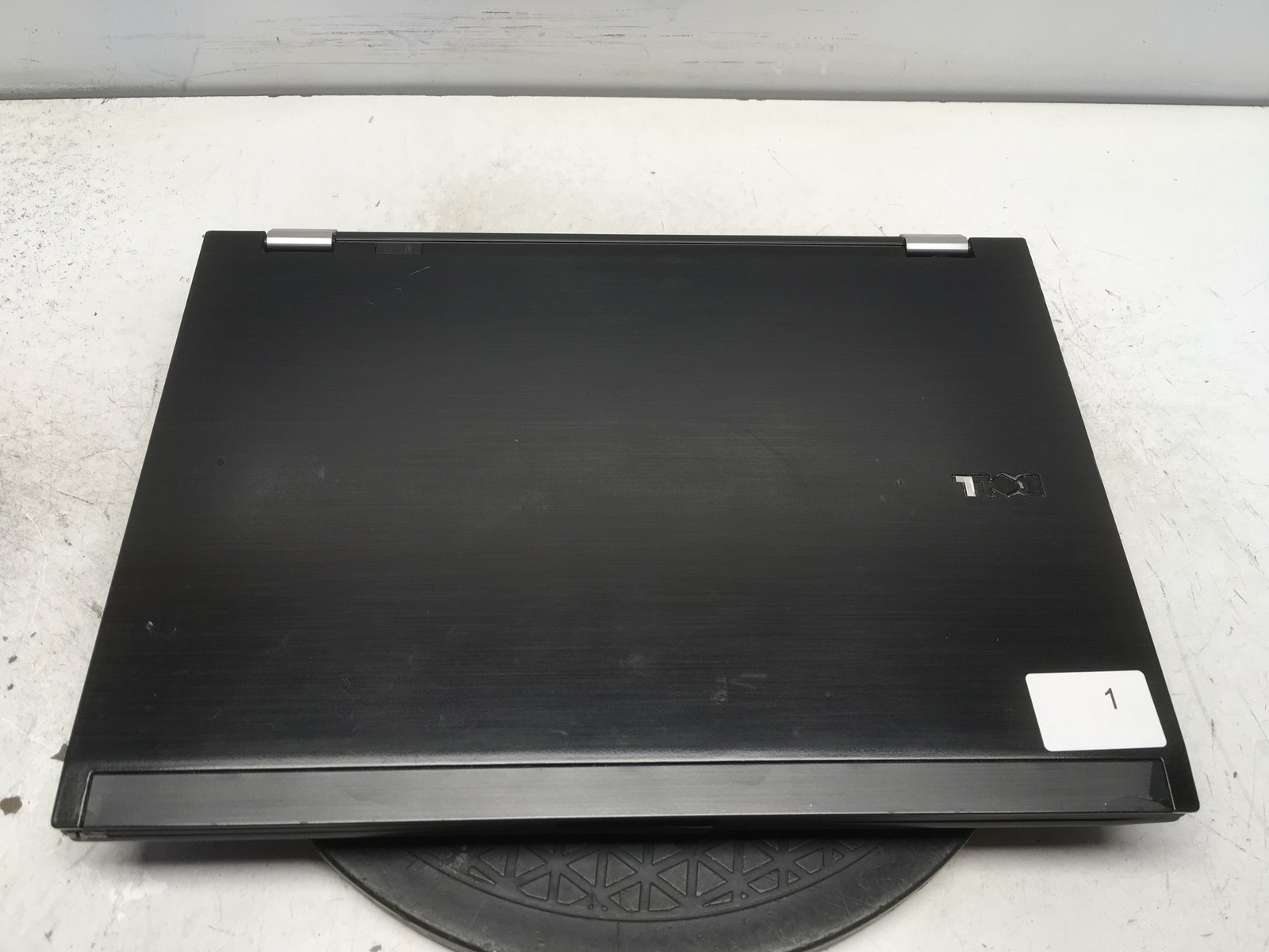 Dell Latitude E6400 Intel Core 2 Duo P8600 2.4GHz 1 GB NO HDD No Batt