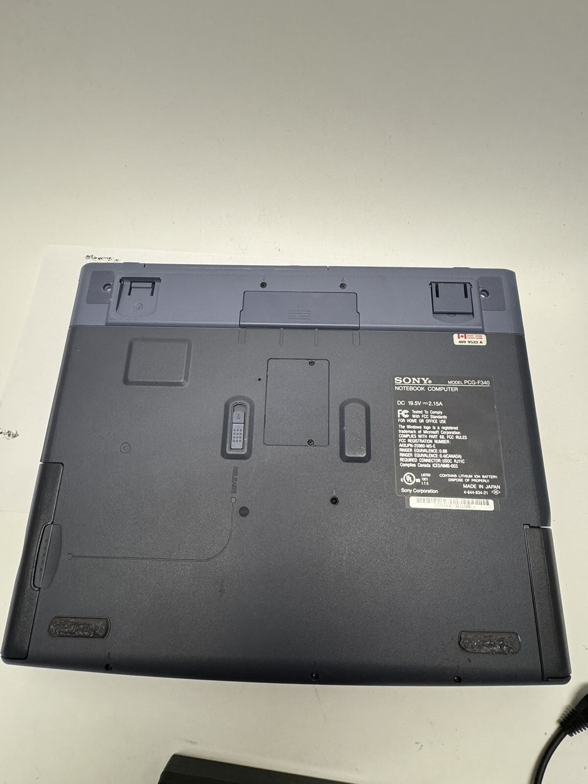 VINTAGE Sony VAIO PCG-F340 Laptop w/OEM Power Adapter For parts or repair.