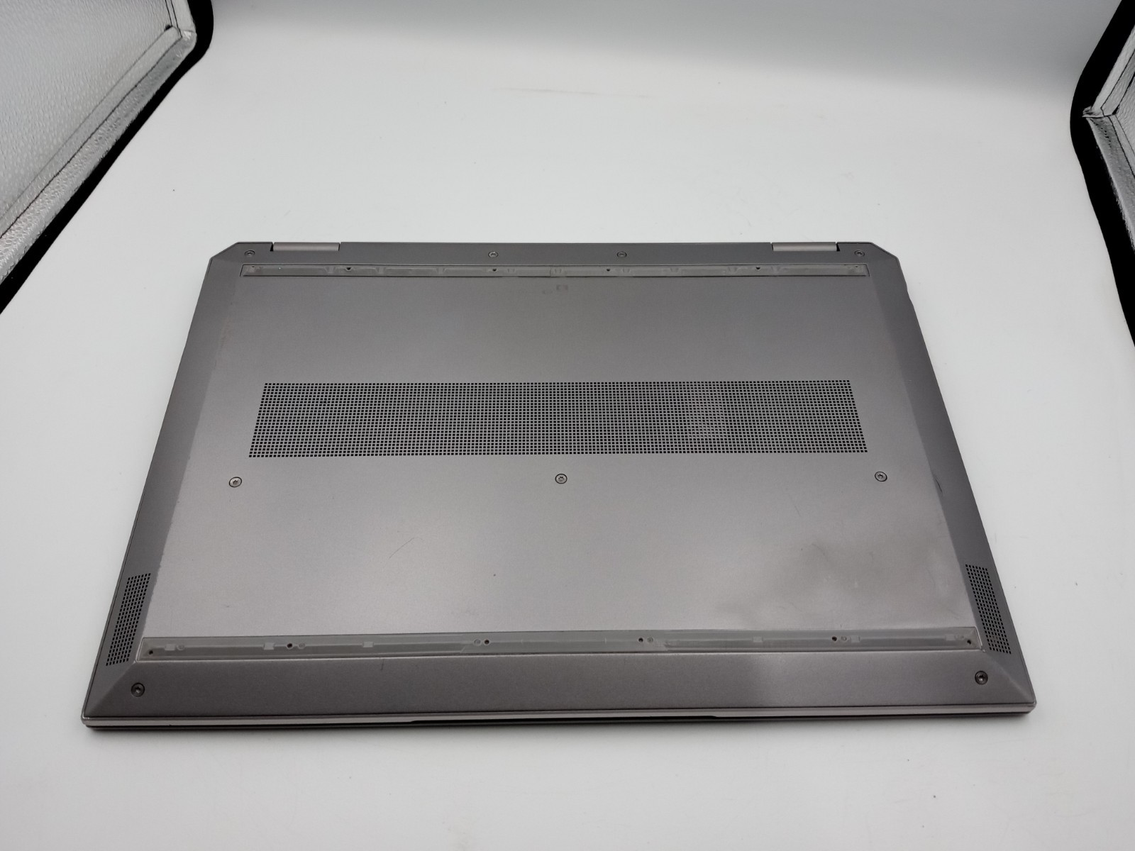 HP ZBook Studio G5 15″ i7-9850H 4GB RAM 128GB SSD Windows 11 – NO BATTERY -RR
