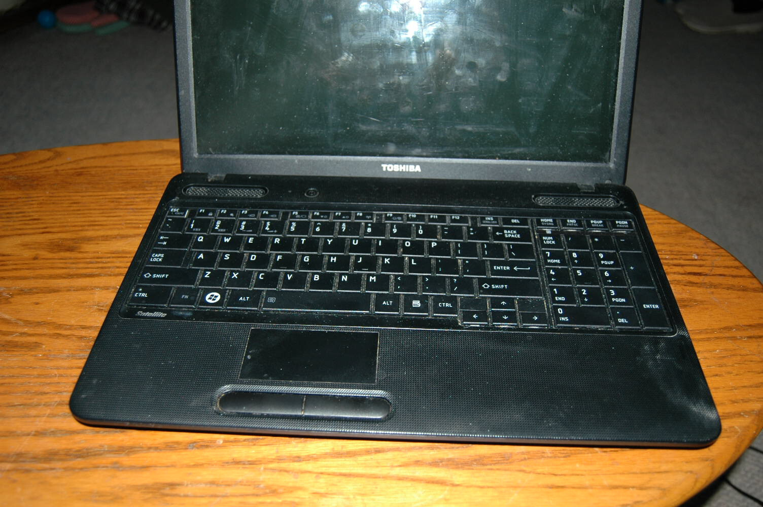 Toshiba Satellite 15.5 Inch Laptop As Parts Repair Dead Gold Recovery Scrap