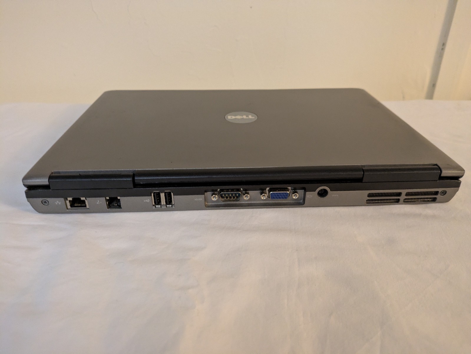 Dell Latitude D630 Laptop 14″ Intel C2D 2.0GHz 4GB RAM 160GB HDD Windows XP 💻