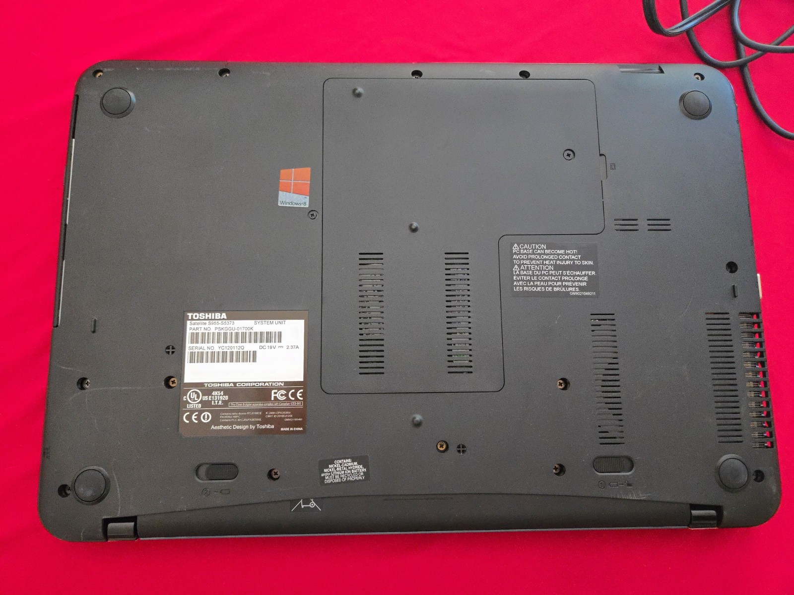 Toshiba Satellite S955-S5373 15.6″ Laptop with 1TB HD and battery. Works great!