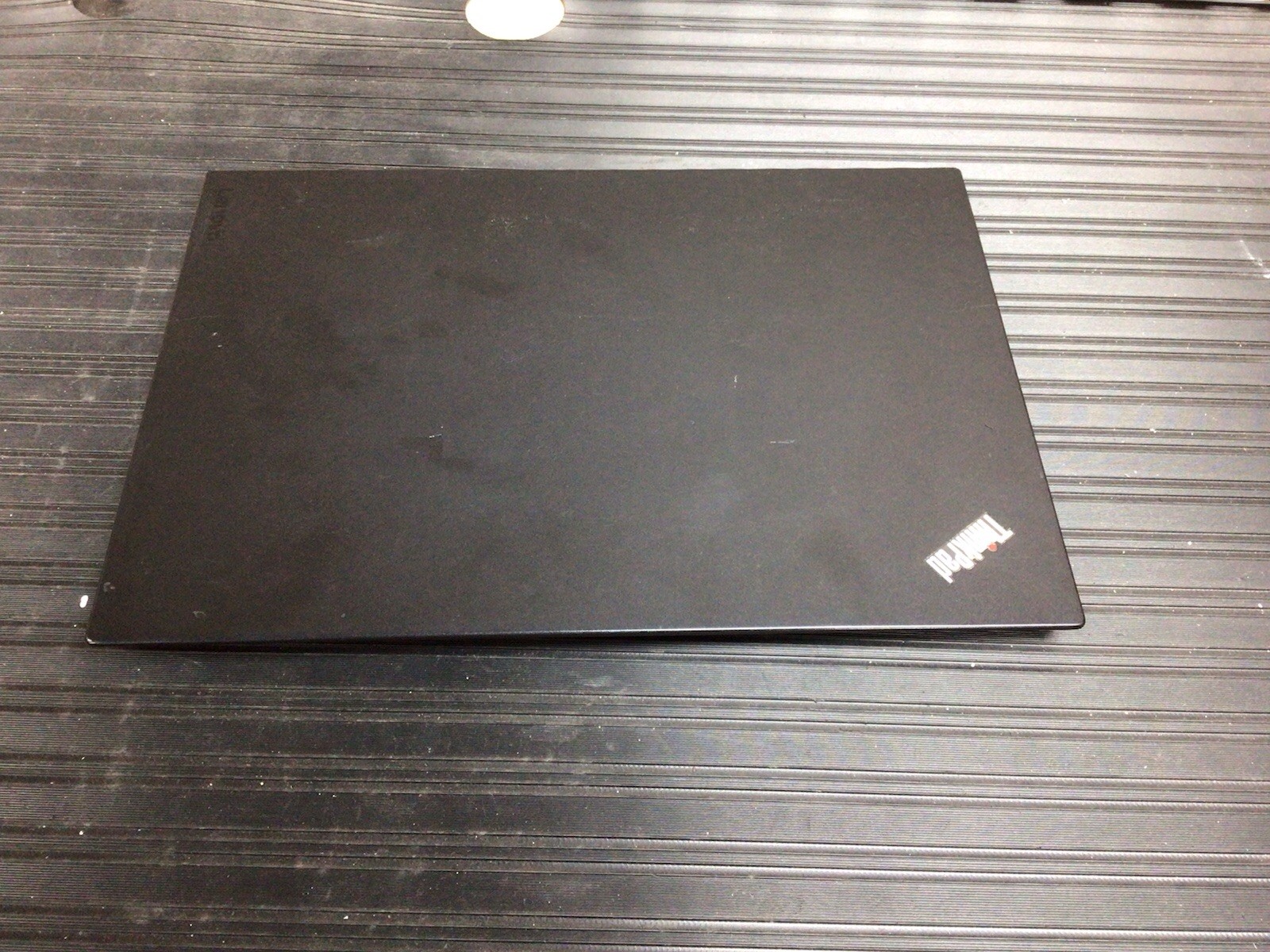Lenovo X1 Carbon 4th Gen 14″ | i7-6600U@2.6 | 8GB RAM | No Drives/OS