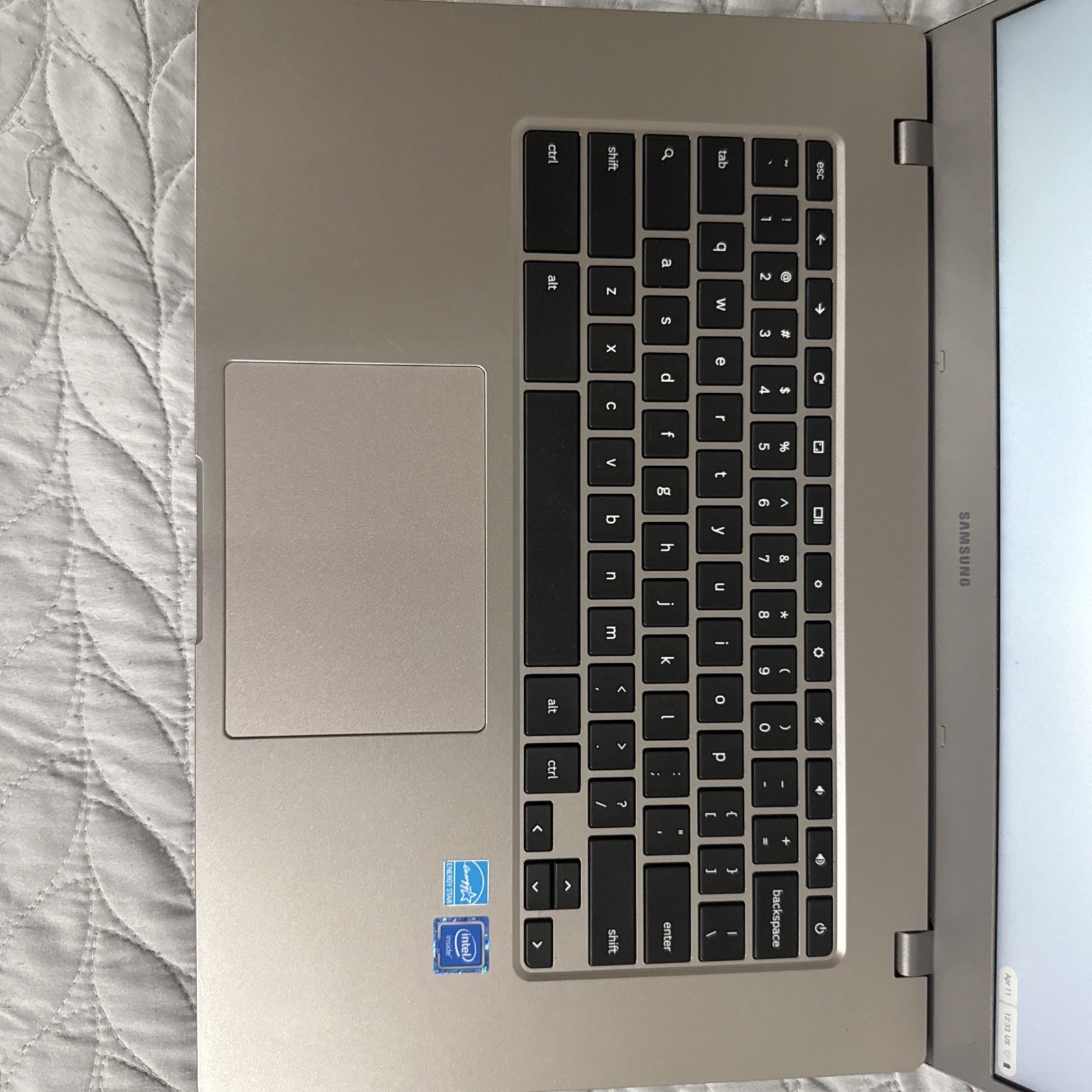 Samsung XE350XBA-K02US Chromebook 4 Plus 15.6″ Celeron N4000 1.1GHz Intel UHD