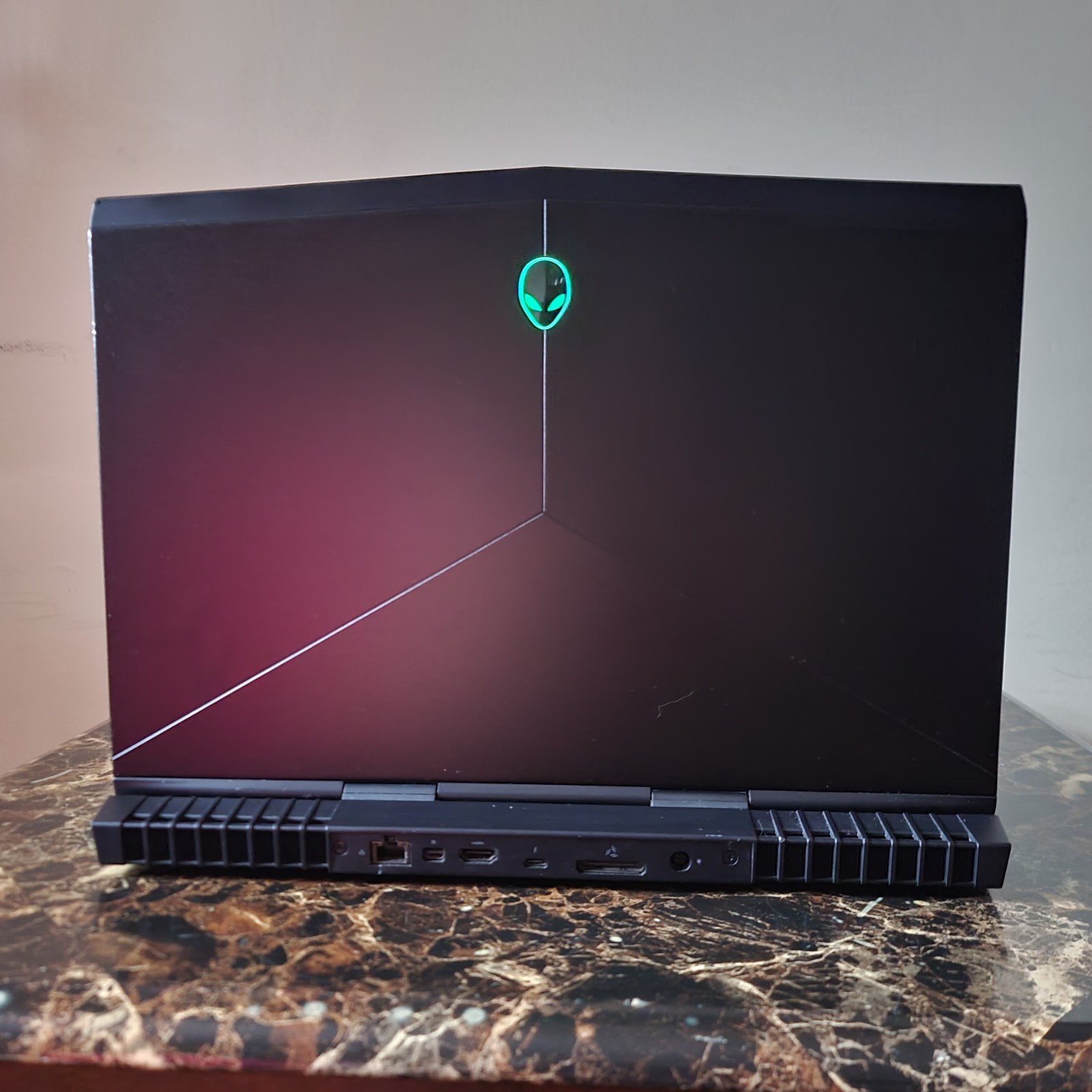 ALIENWARE 15 R4 GAMING LAPTOP CORE i5-8300H 16GB RAM GTX 1060 128GB NVMe 1TB HDD